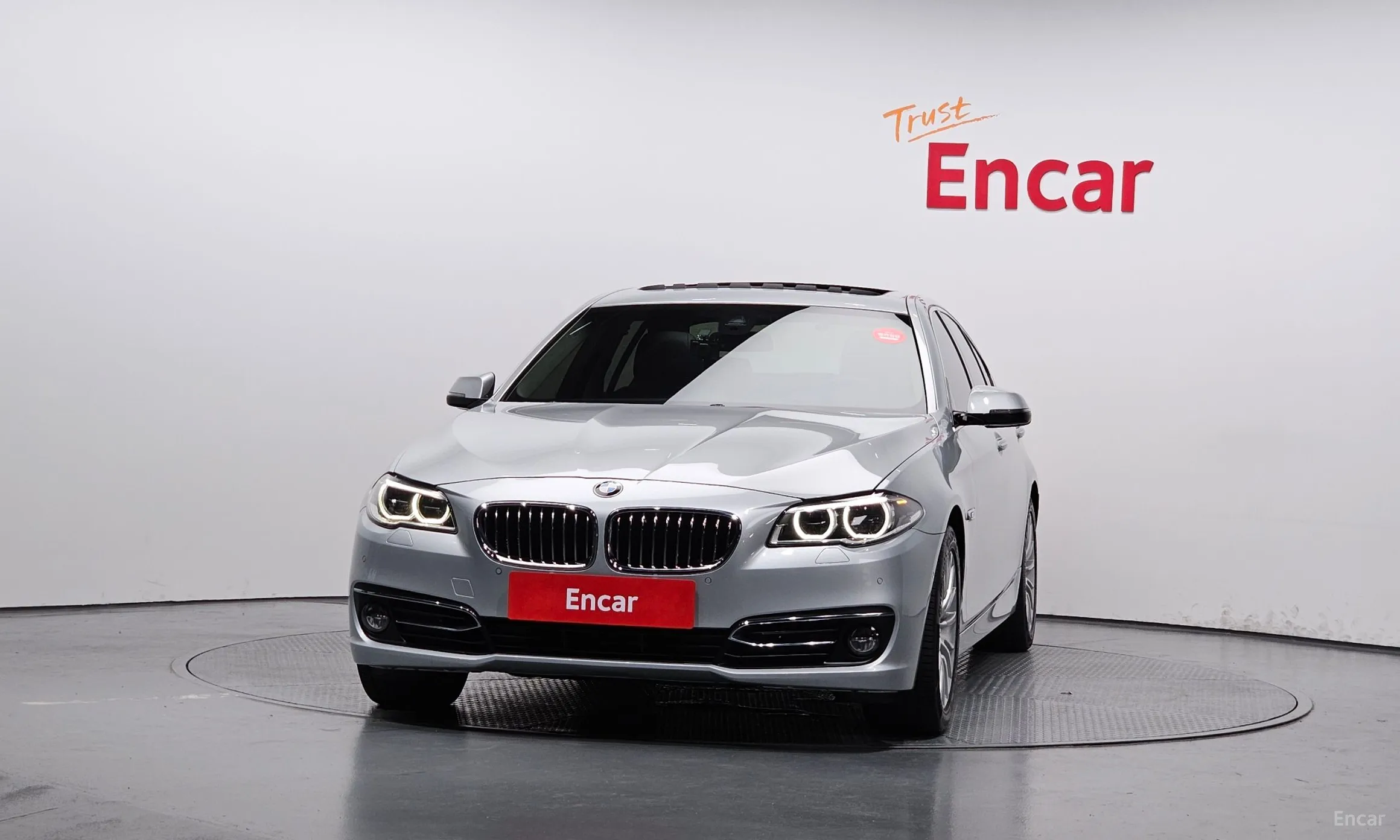 BMW 5 Series (F10) превью 2
