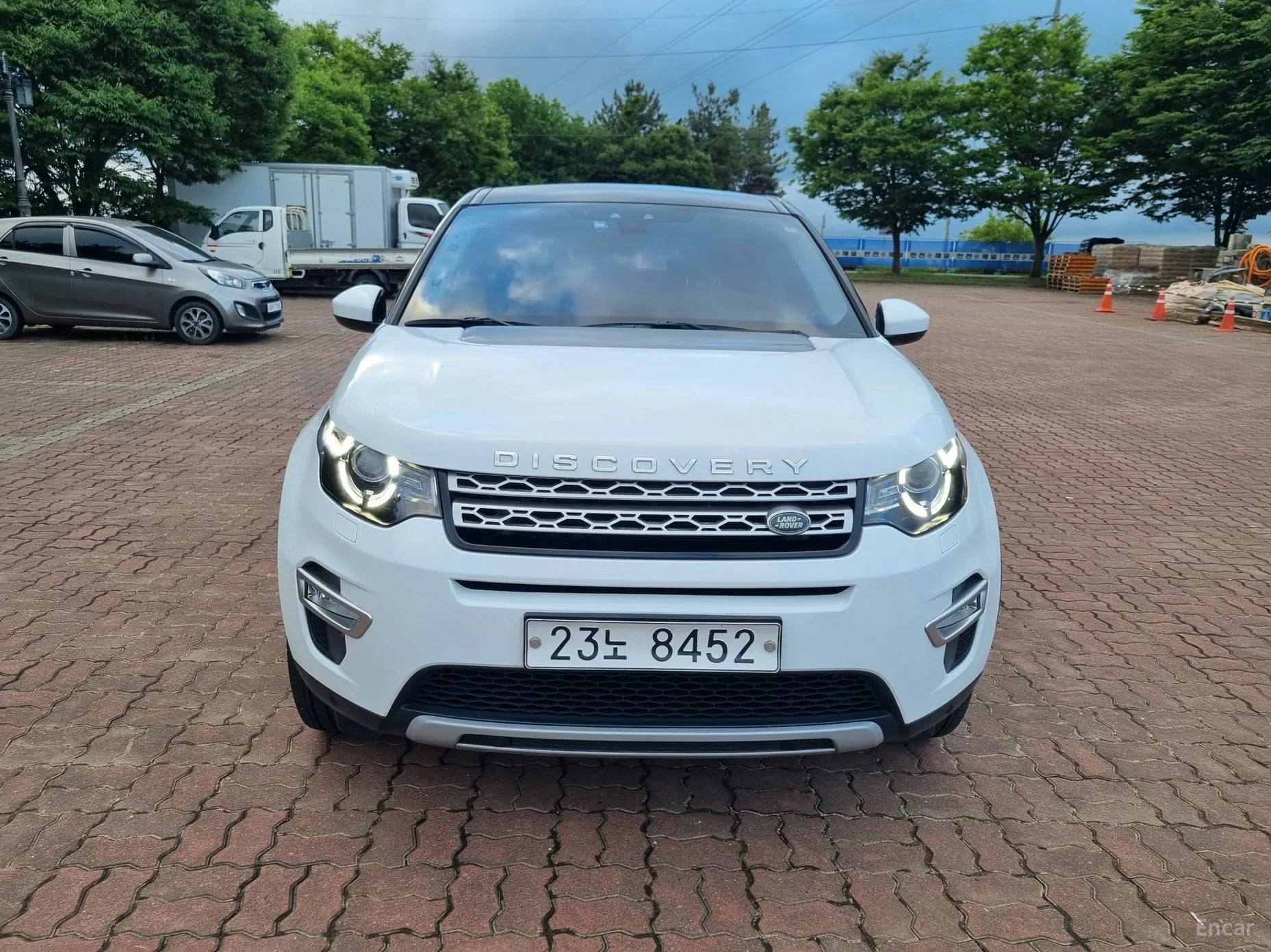 Land Rover Discovery Sports превью 2