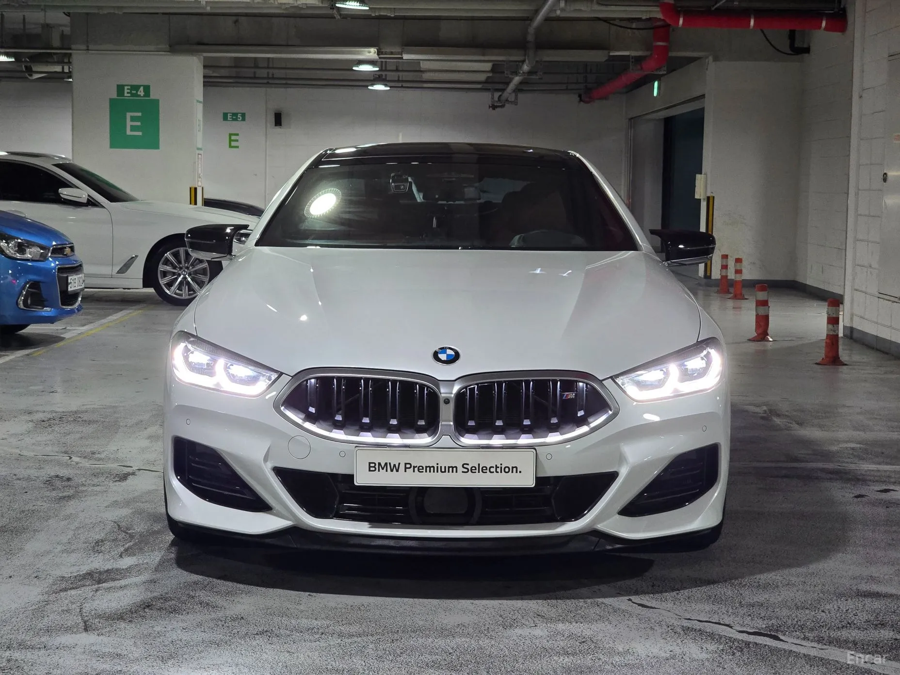 BMW 8-series (G15)