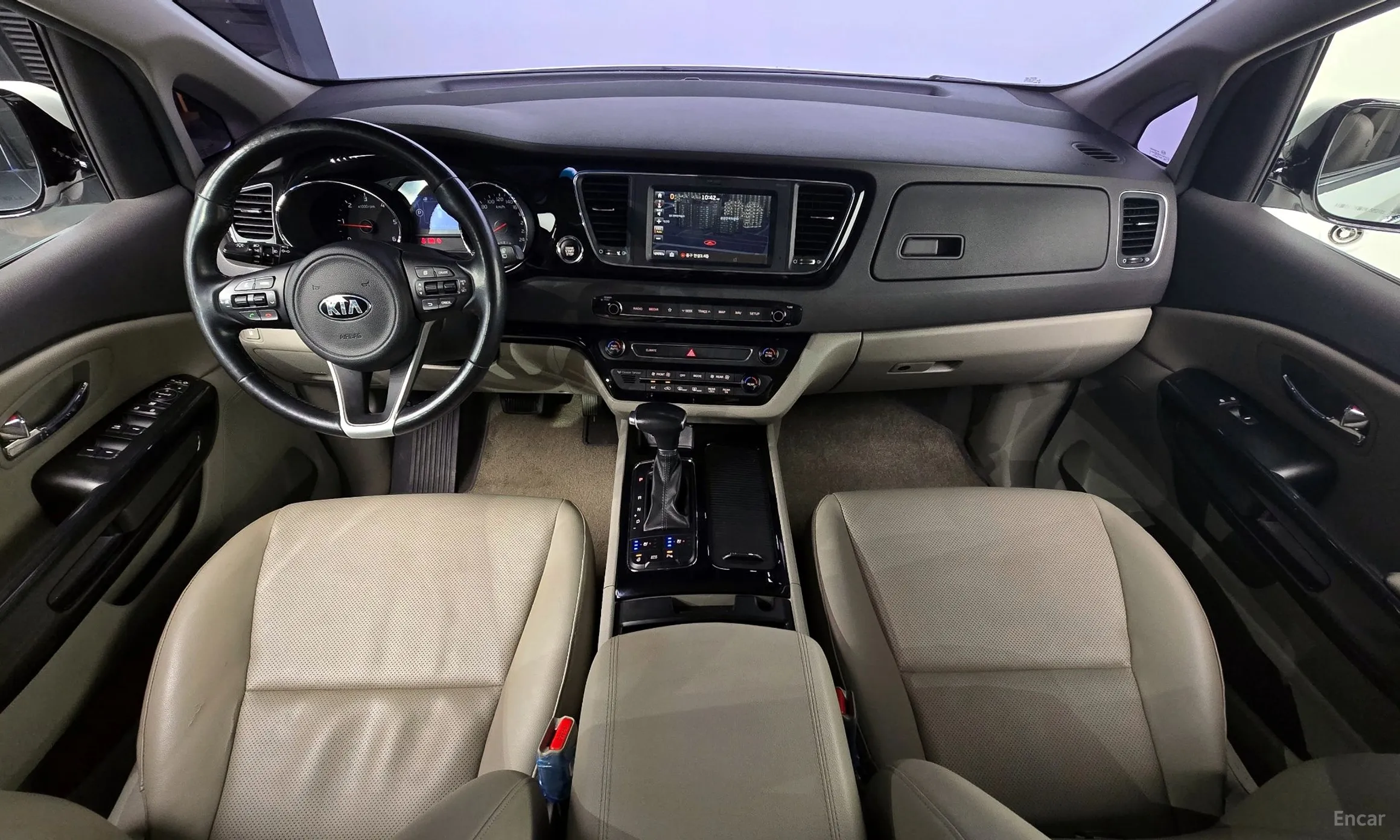 Kia Carnival превью 4