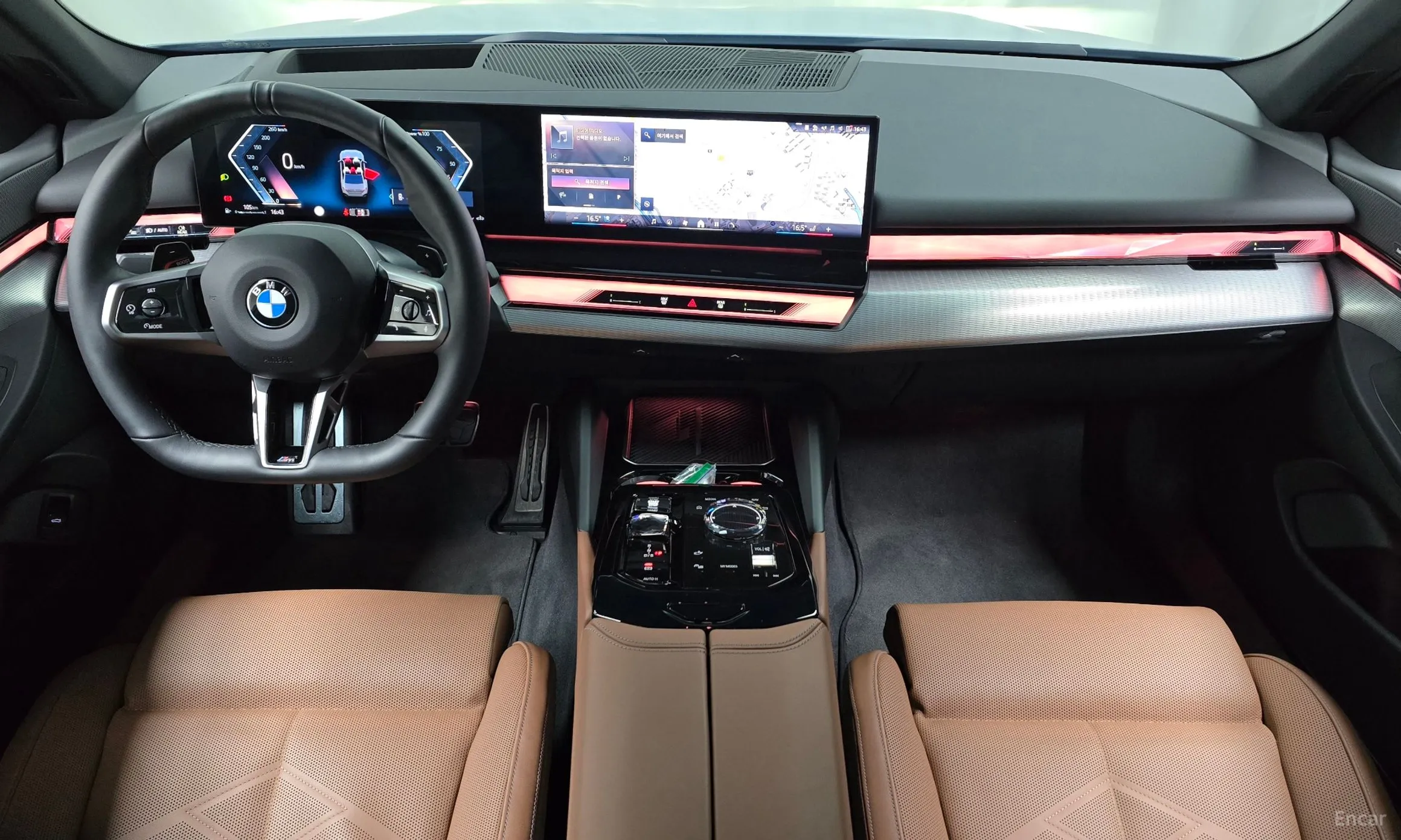 BMW 5 Series (G60) превью 4