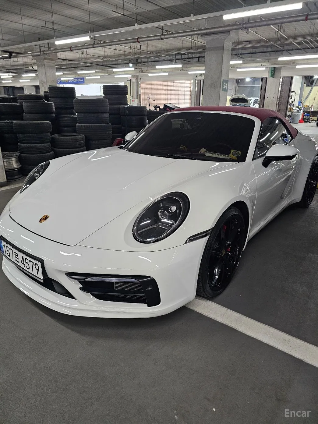 911 (992)