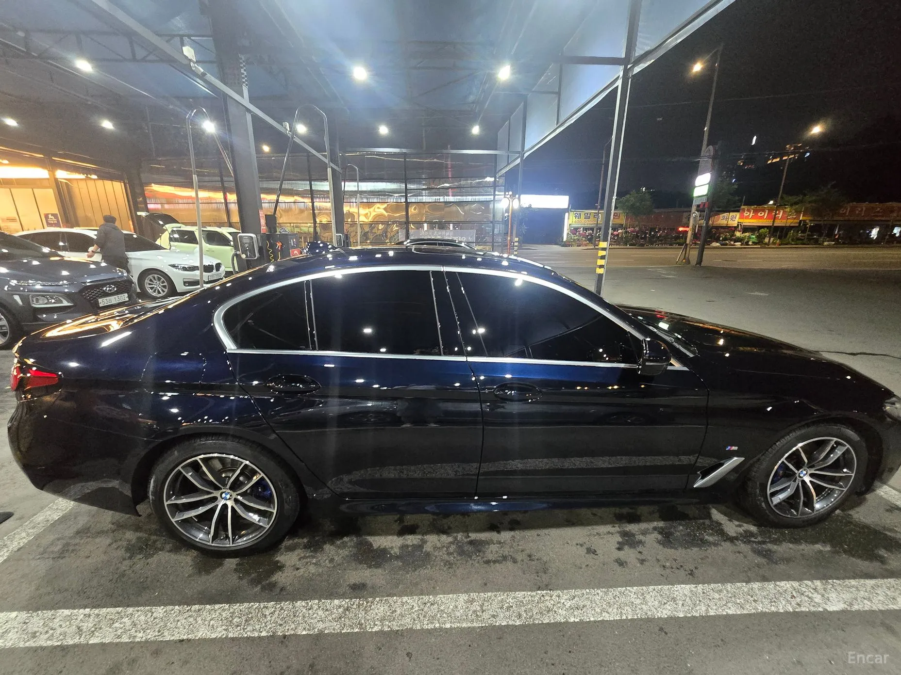 BMW 5 Series (G30) превью 3