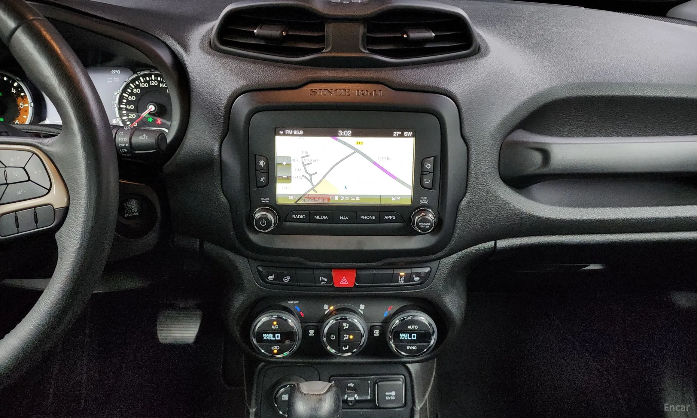 Jeep Renegade превью 14