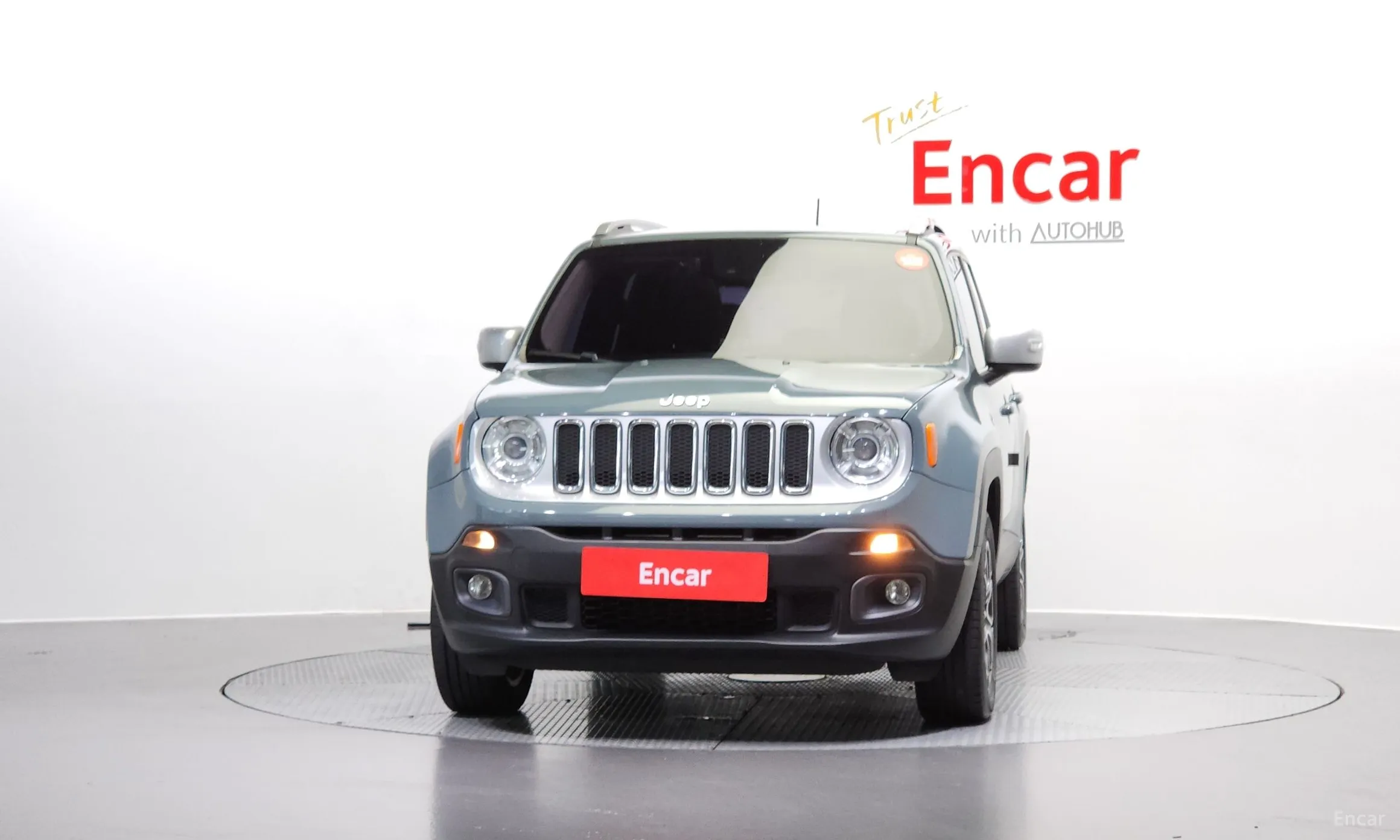 Jeep Renegade превью 3