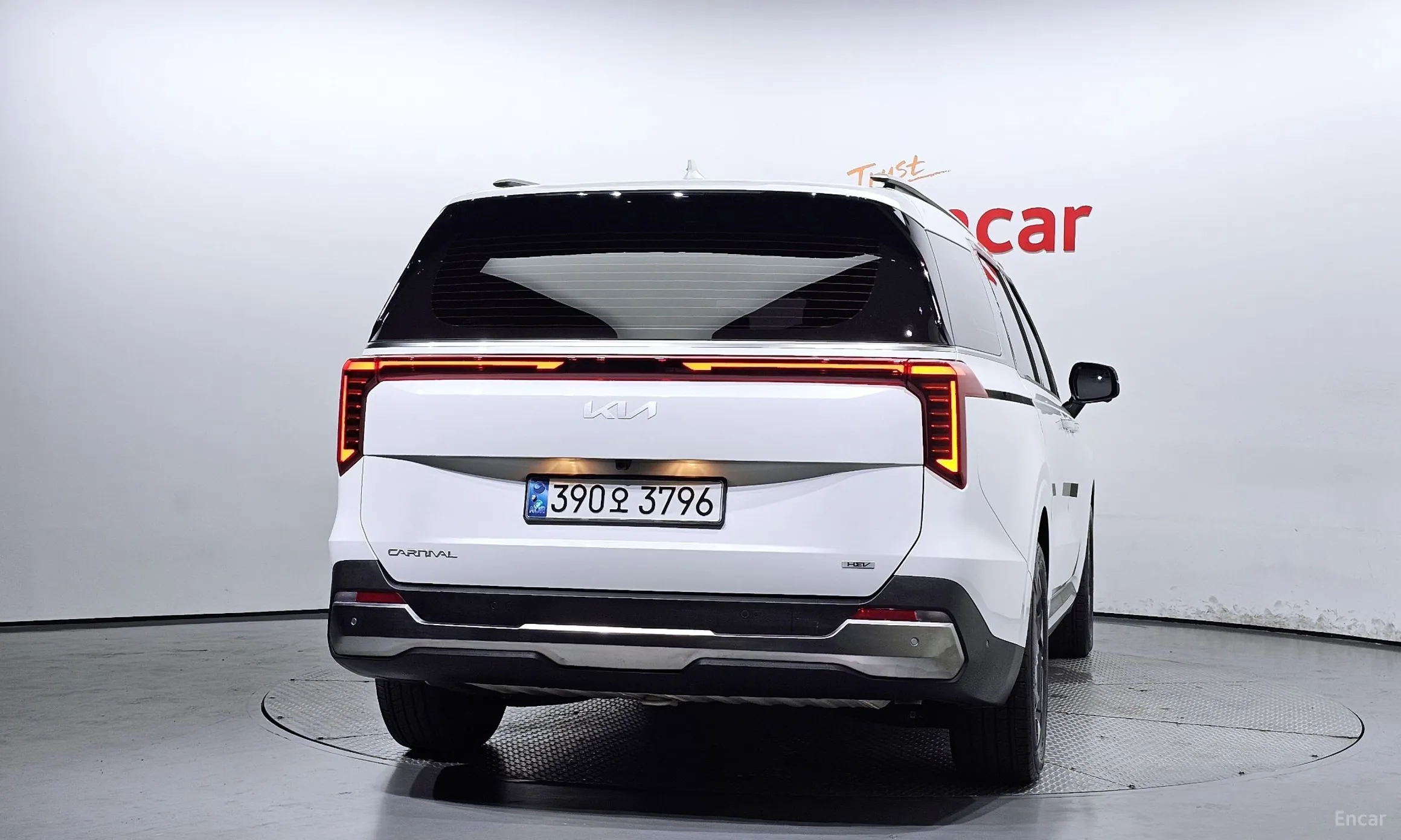 Kia Carnival 4th Generation превью 3