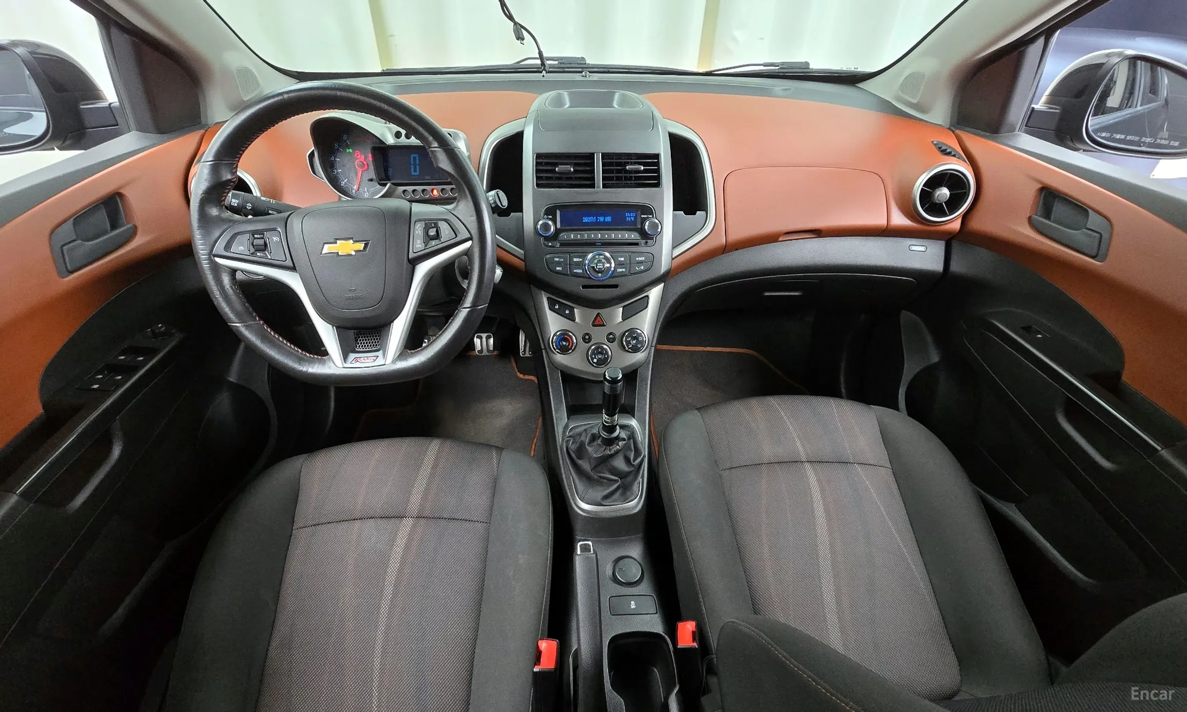 Chevrolet (GM Daewoo) Aveo Hatchback превью 4