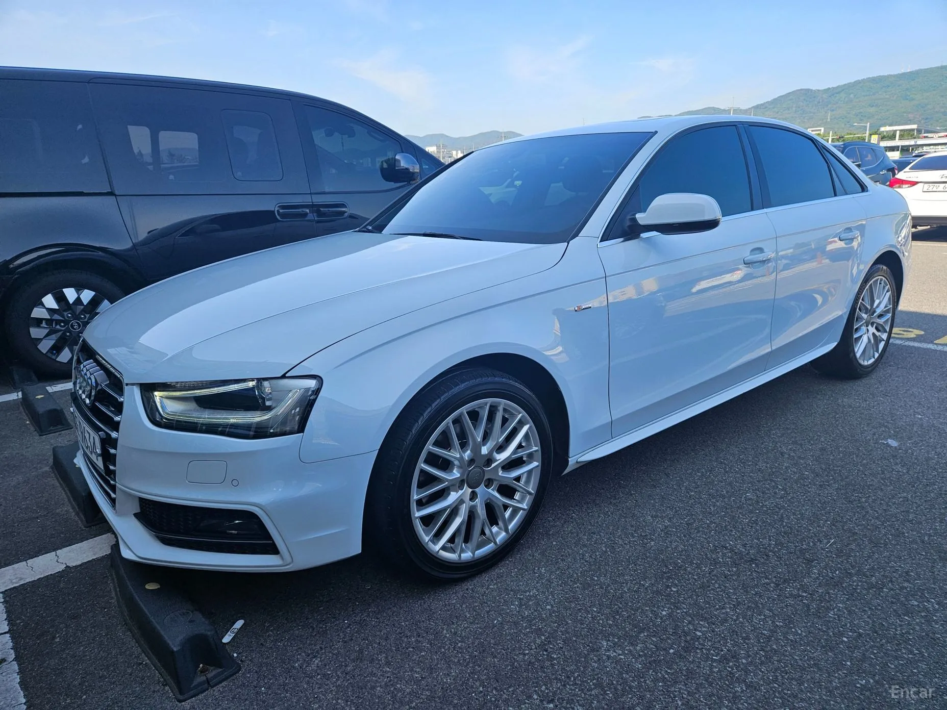 Audi A4 (B9)