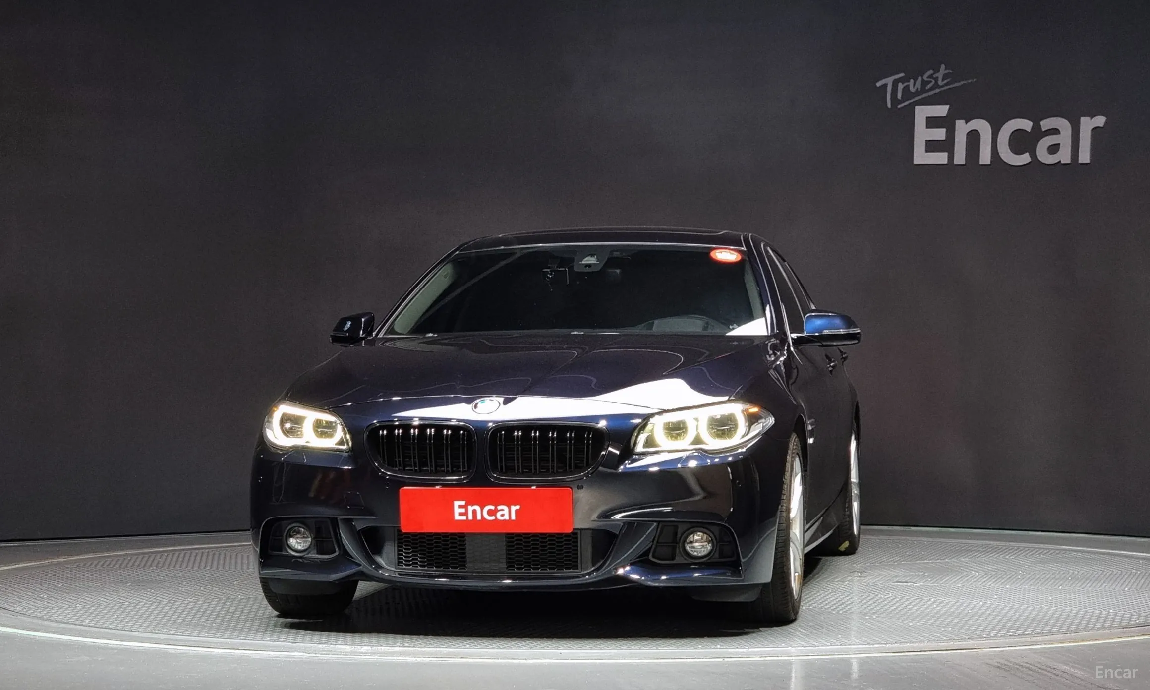 BMW 5 Series (F10) превью 2