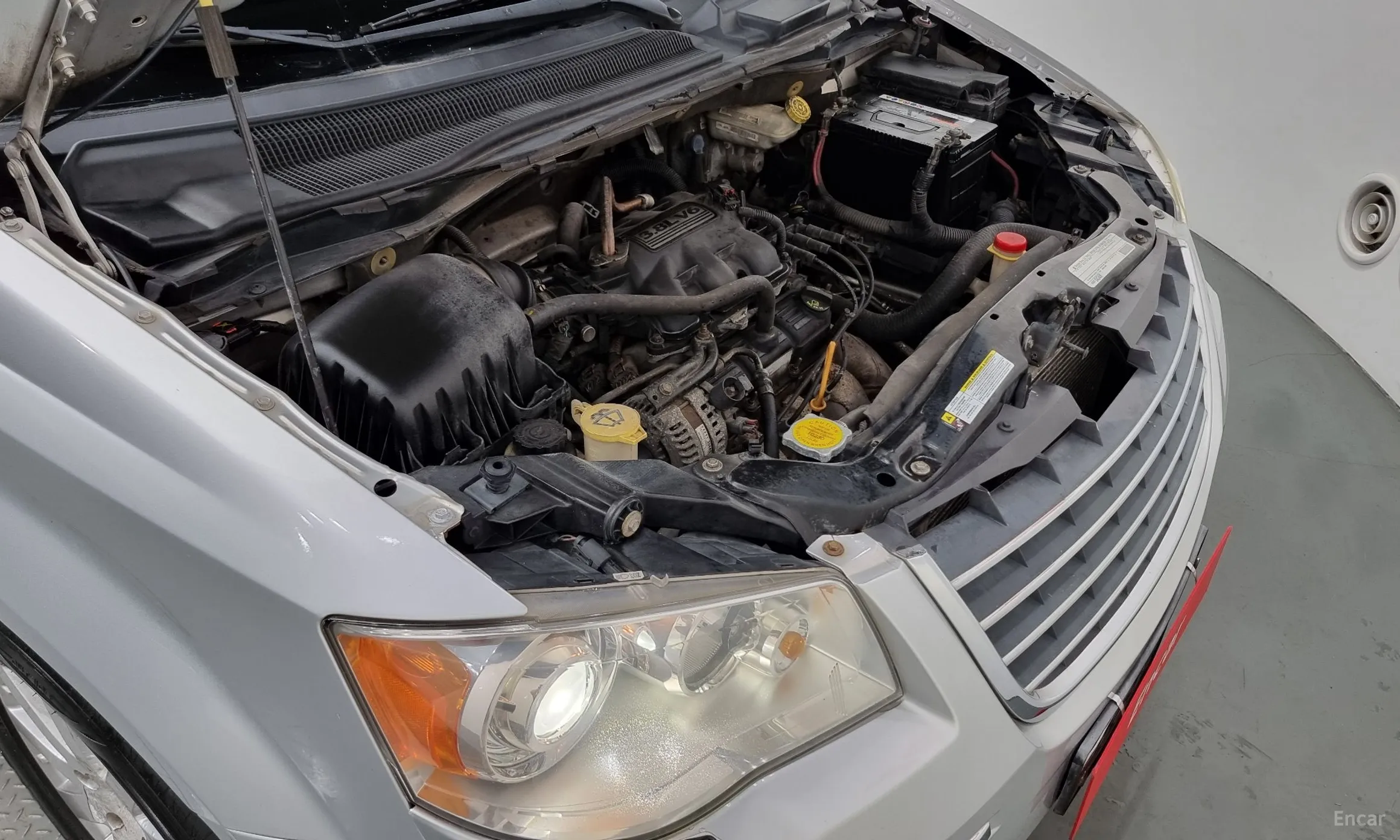 Chrysler Grand Voyager превью 6