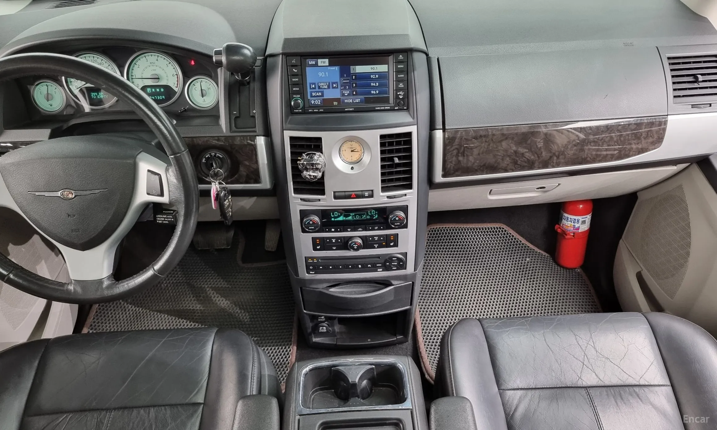 Chrysler Grand Voyager превью 7