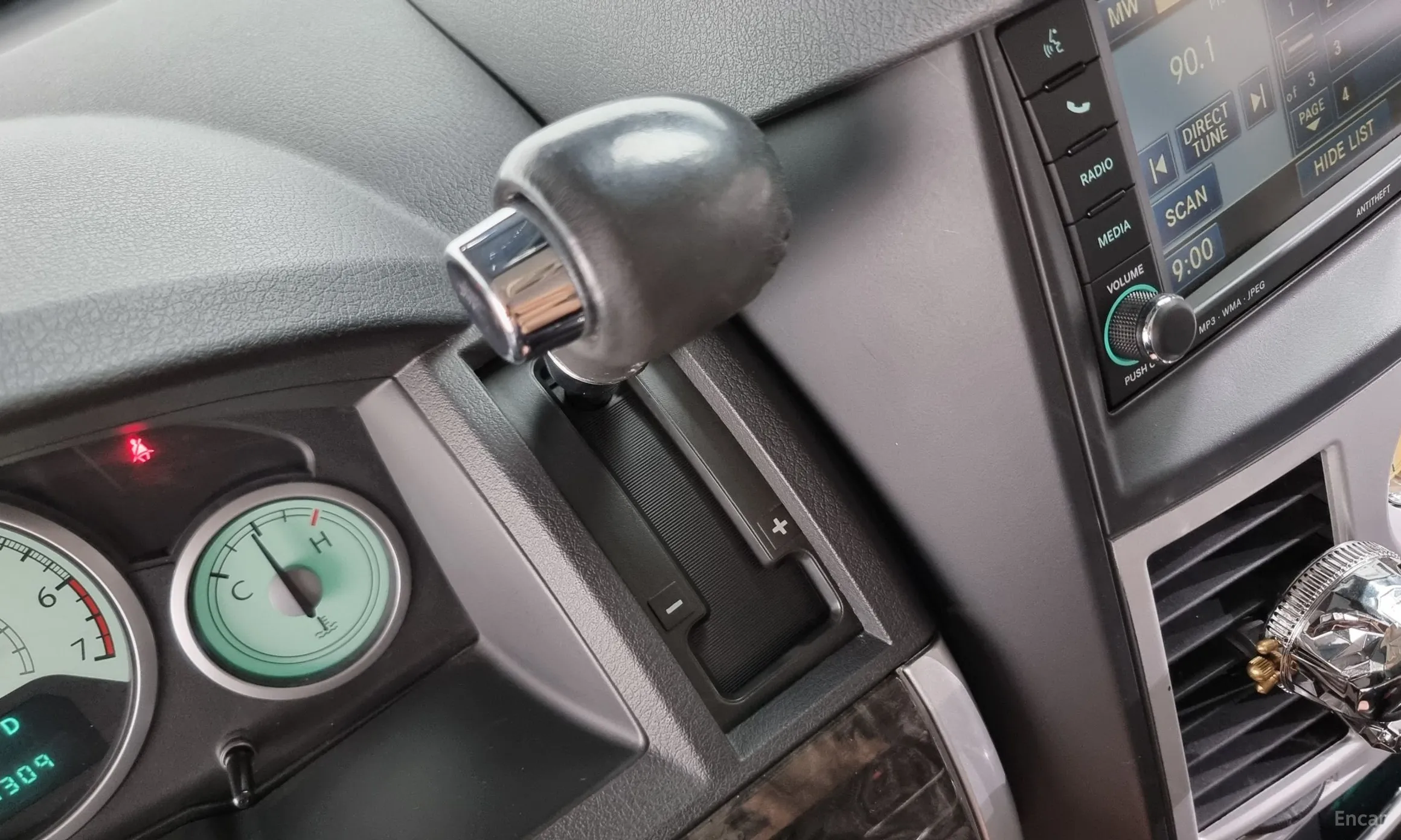 Chrysler Grand Voyager превью 9