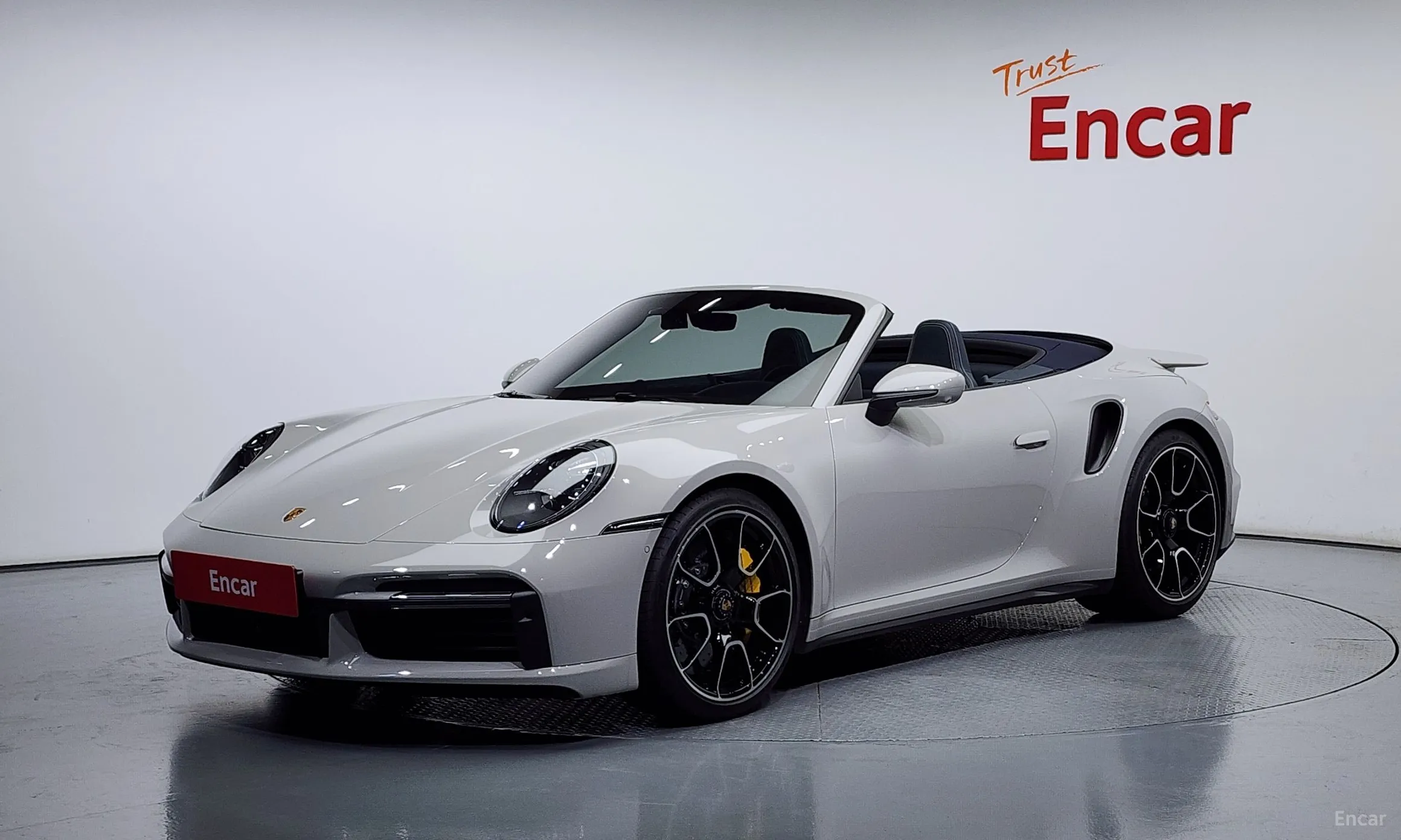 911 (992)