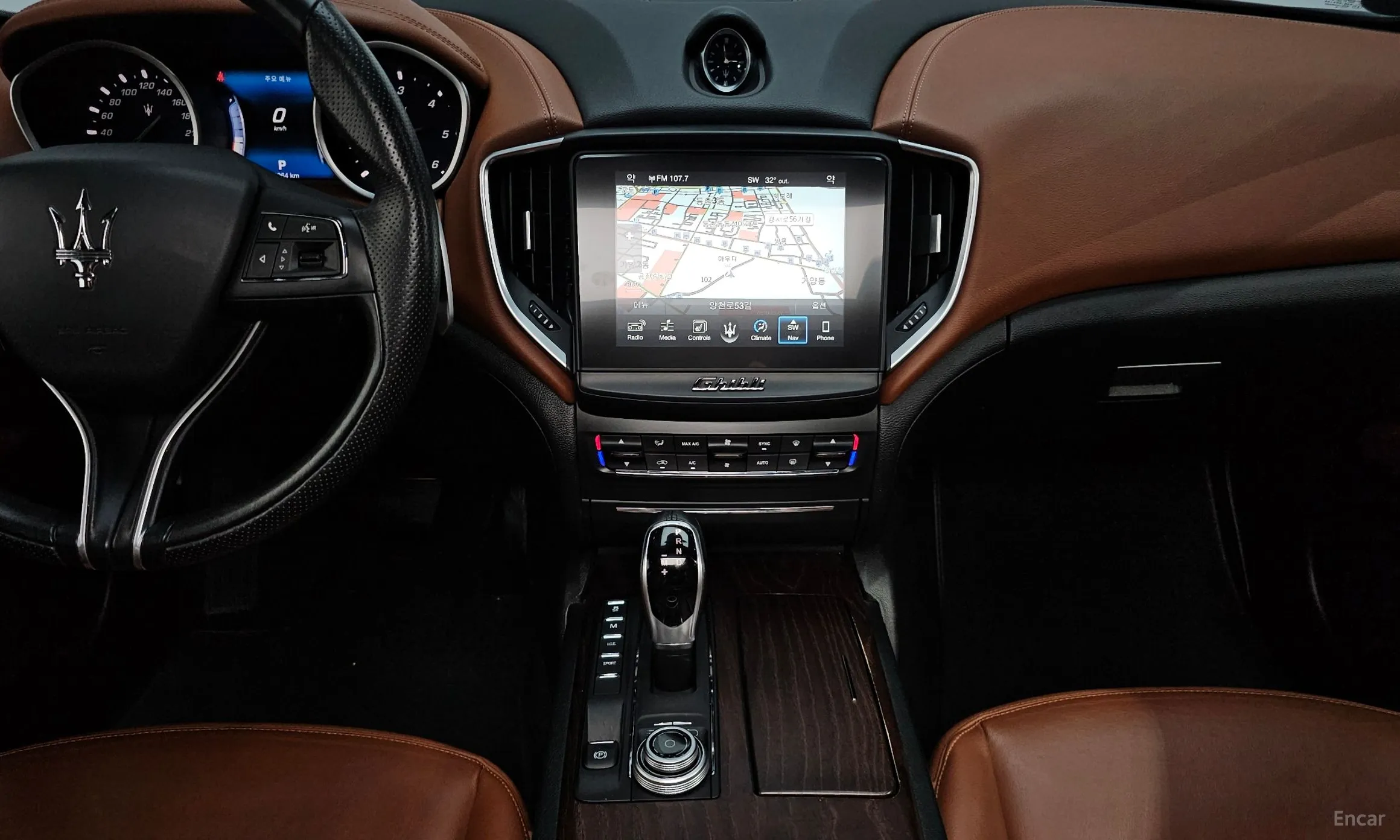 Maserati Ghibli превью 14