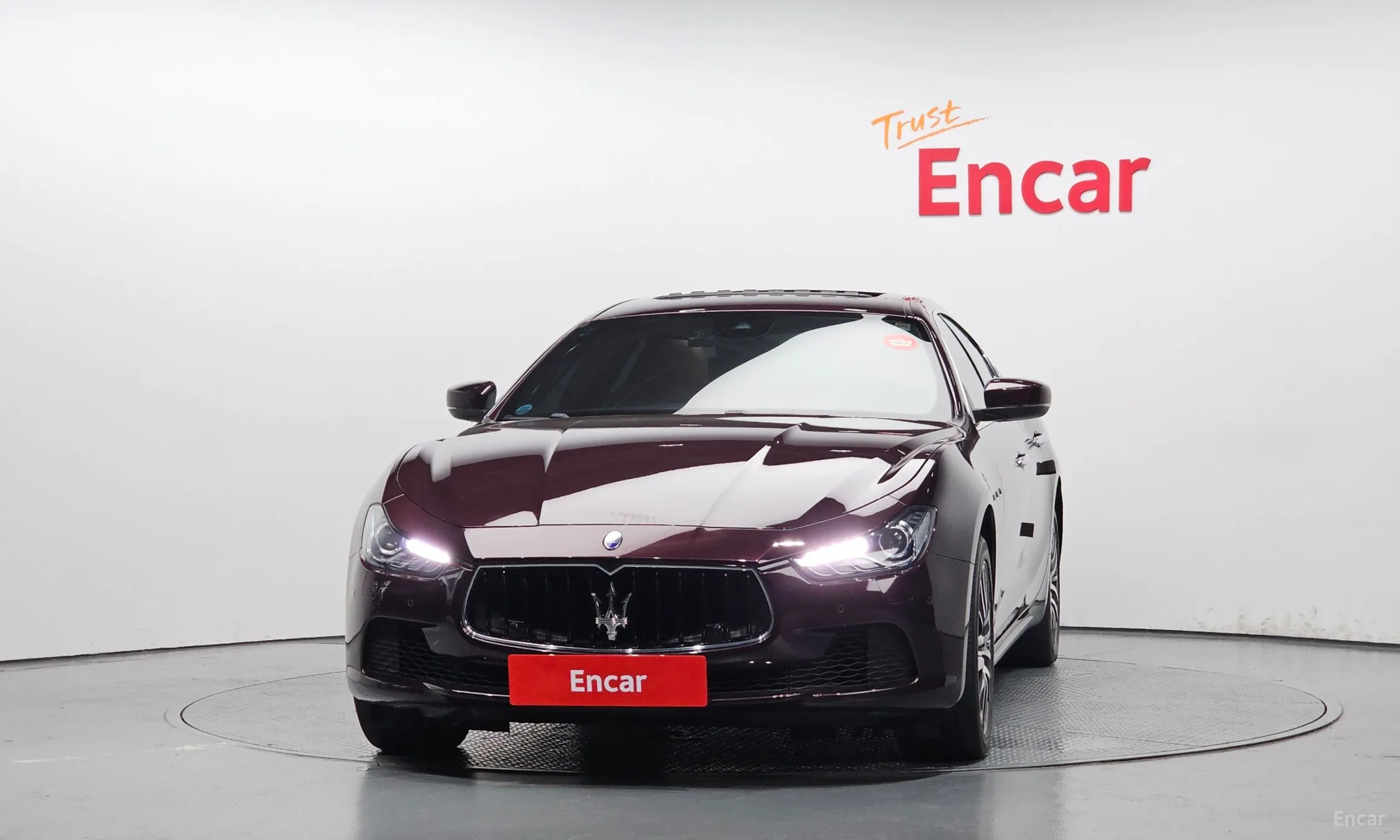 Maserati Ghibli превью 3