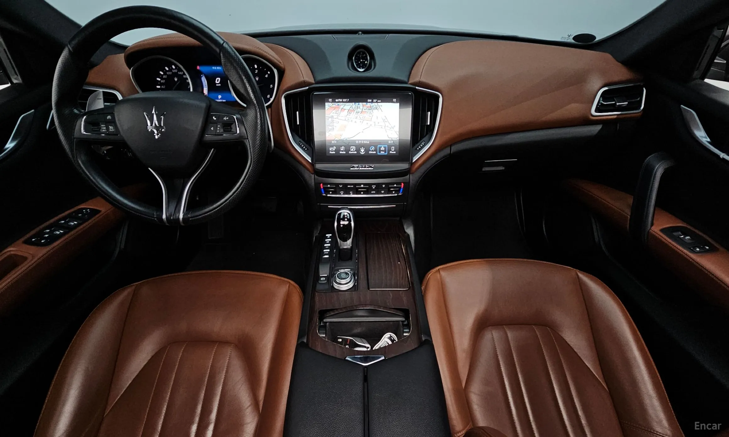 Maserati Ghibli превью 7