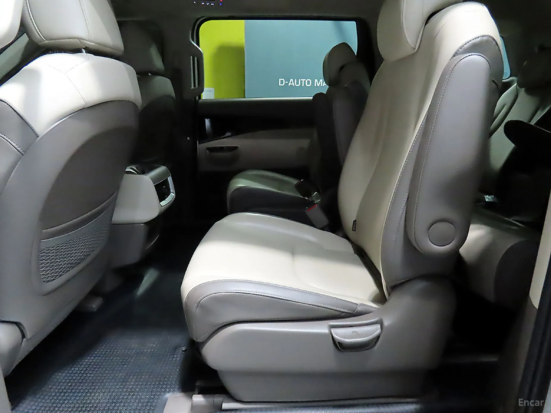 Kia Carnival Gen 4 превью 4
