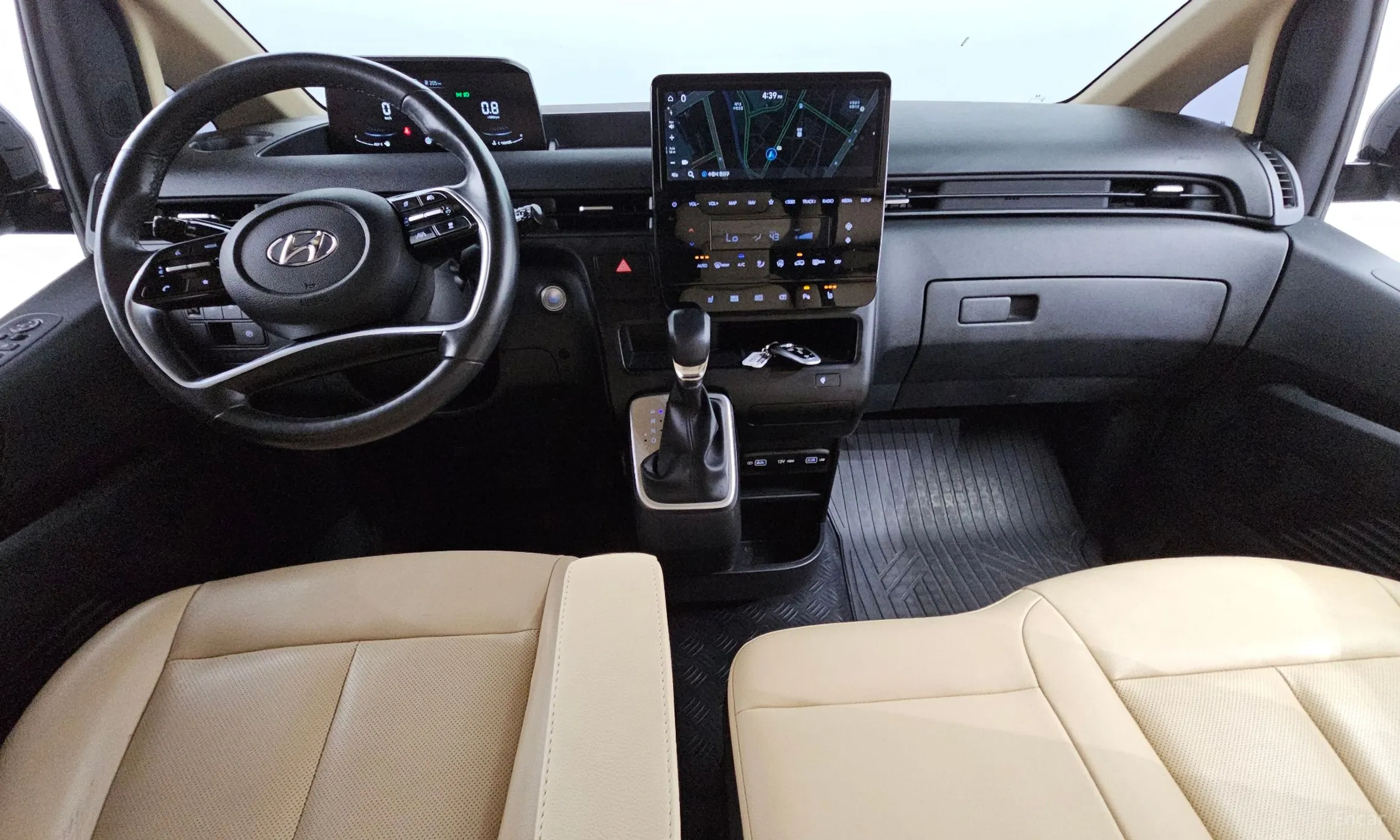 Hyundai Staria превью 4