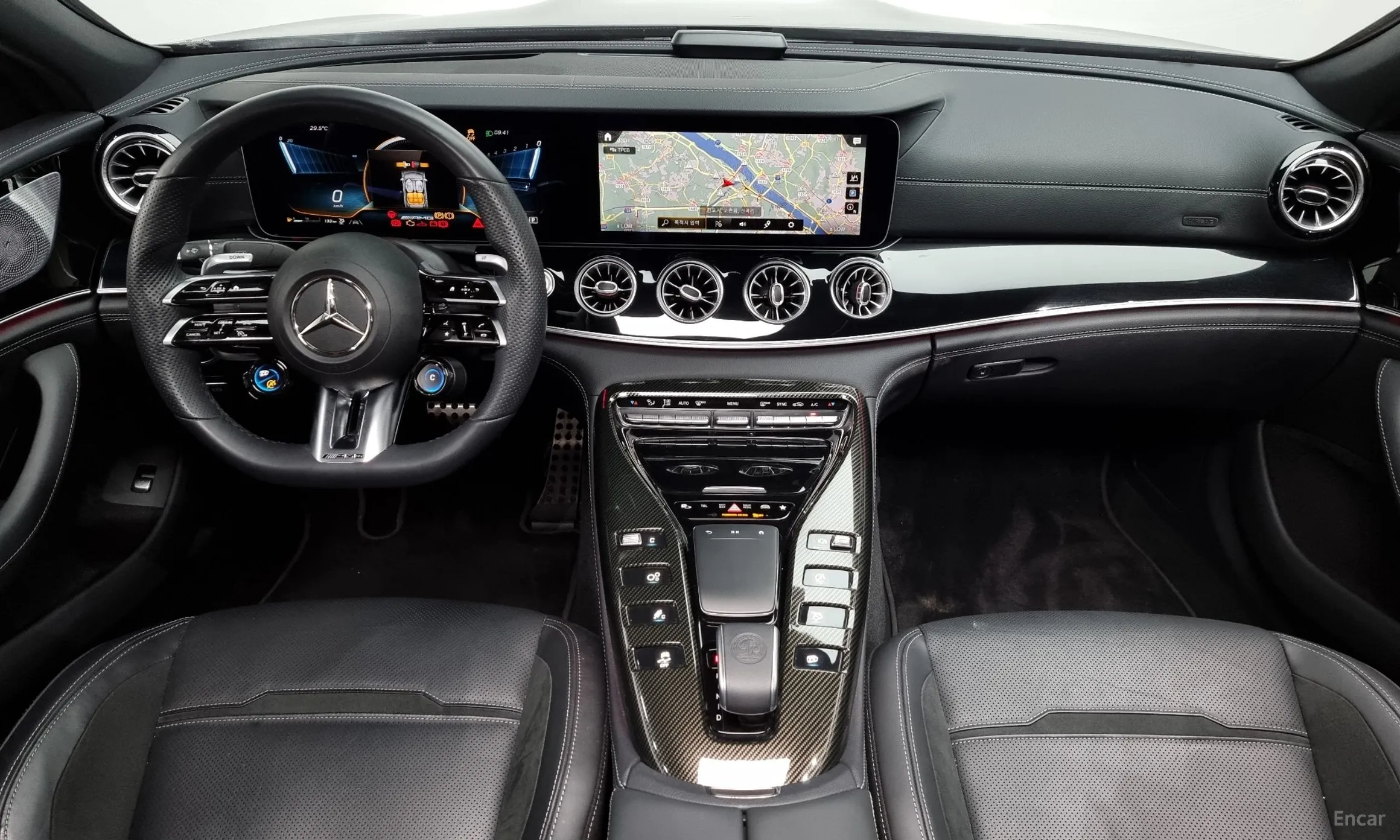 Mercedes Benz AMG GT превью 4