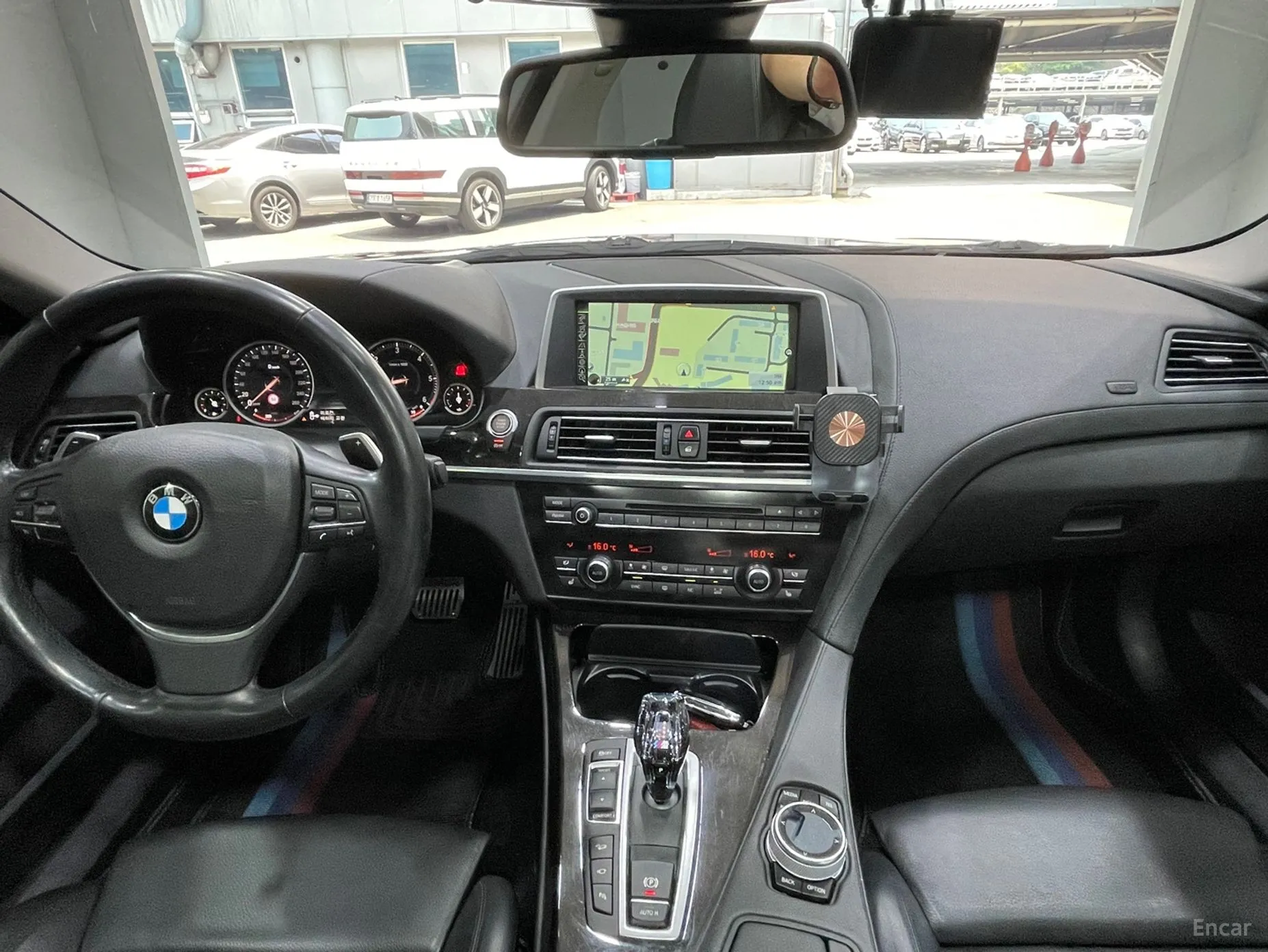 BMW 6 Series (F12) превью 4