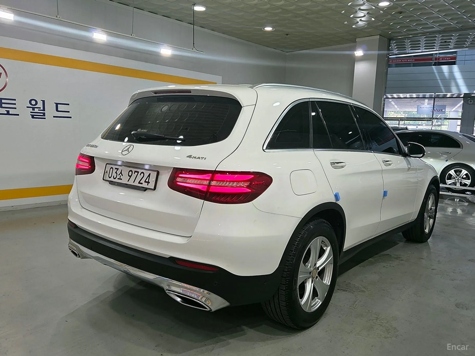 Mercedes Benz GLC-Class X253