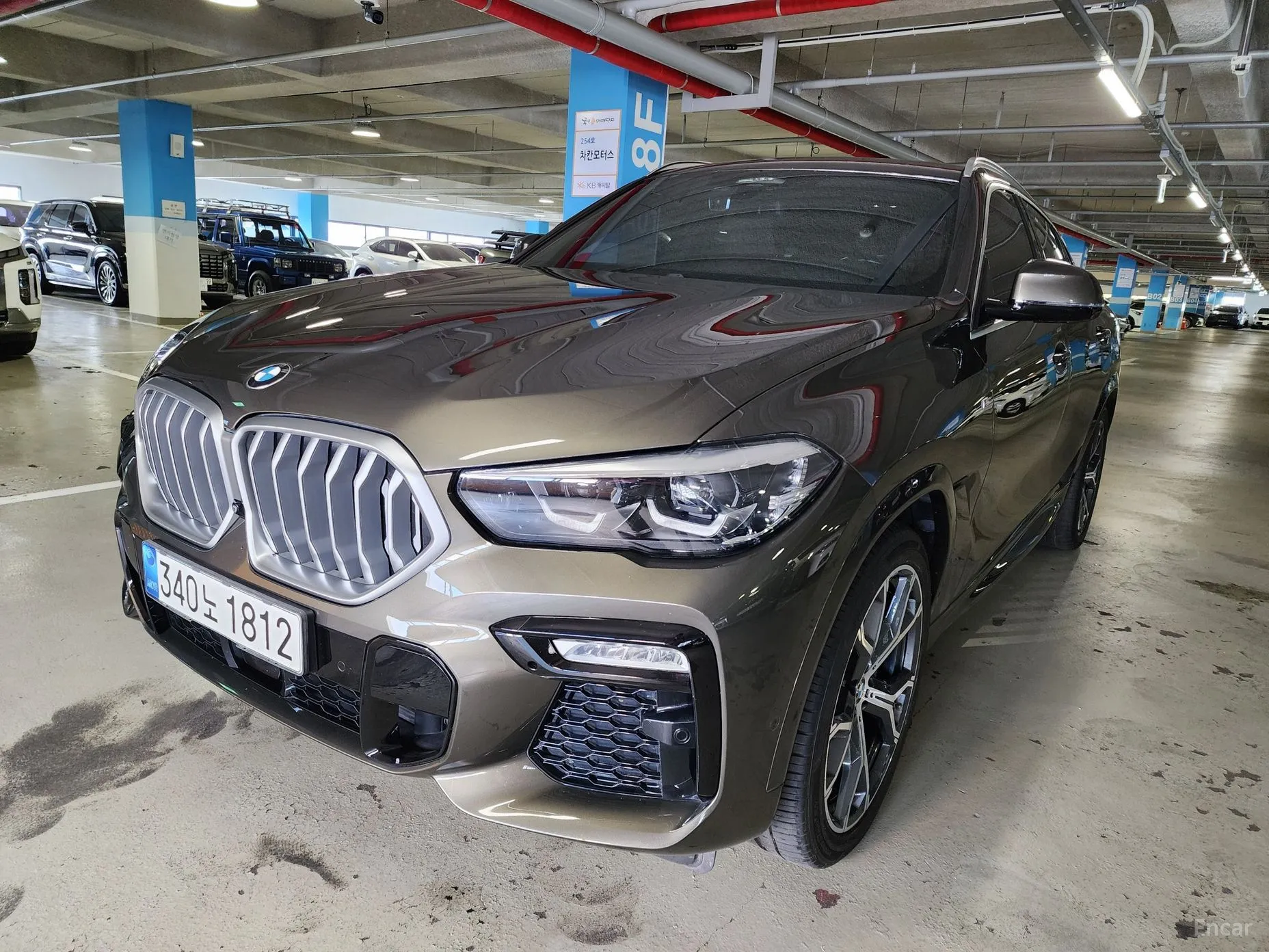 X6 (G06)