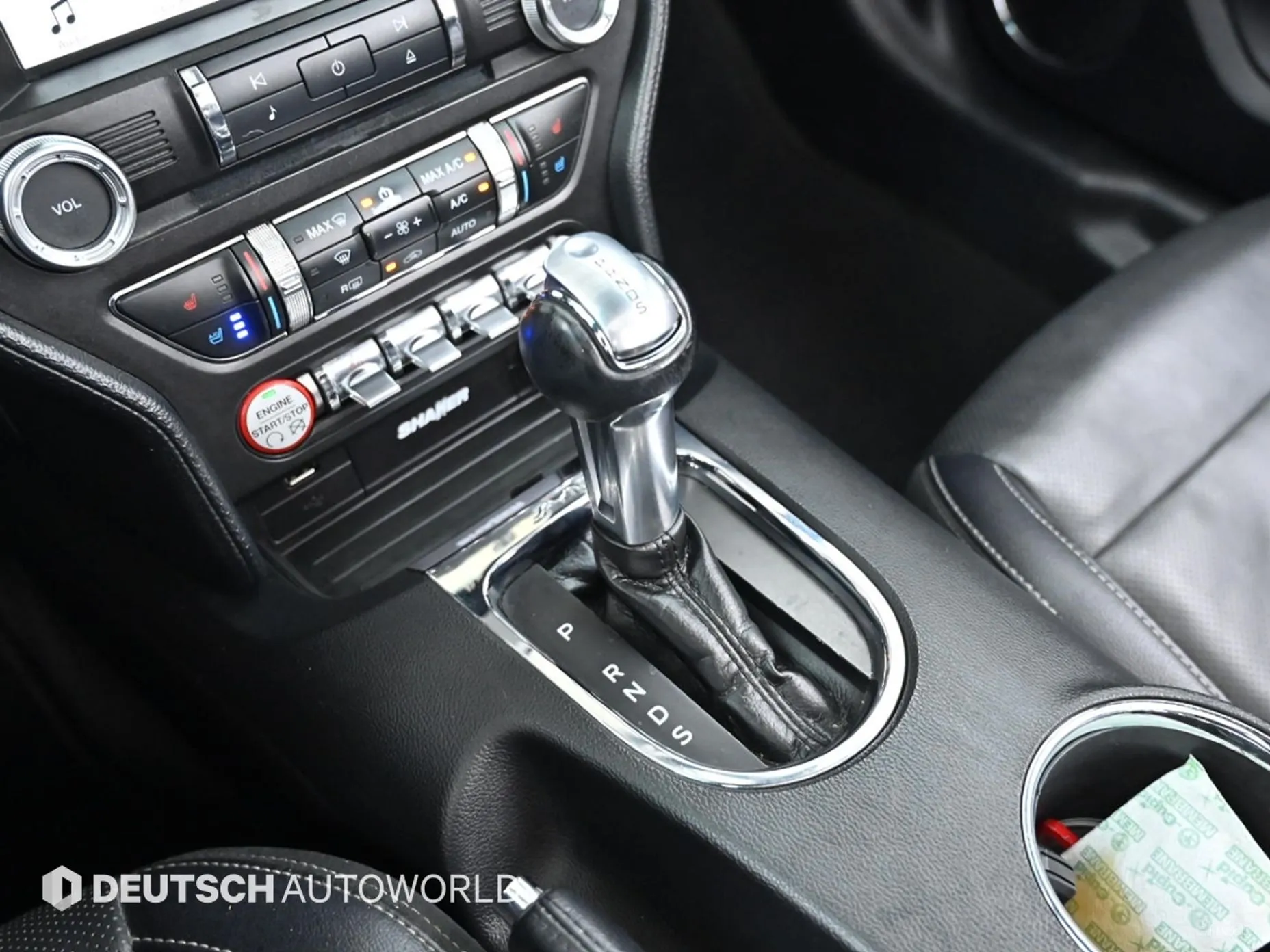 Ford Mustang превью 9