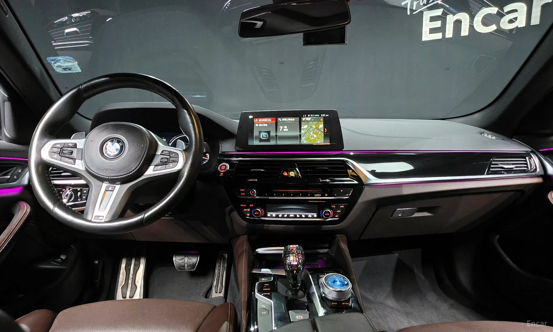 BMW 5 Series (G30) превью 4