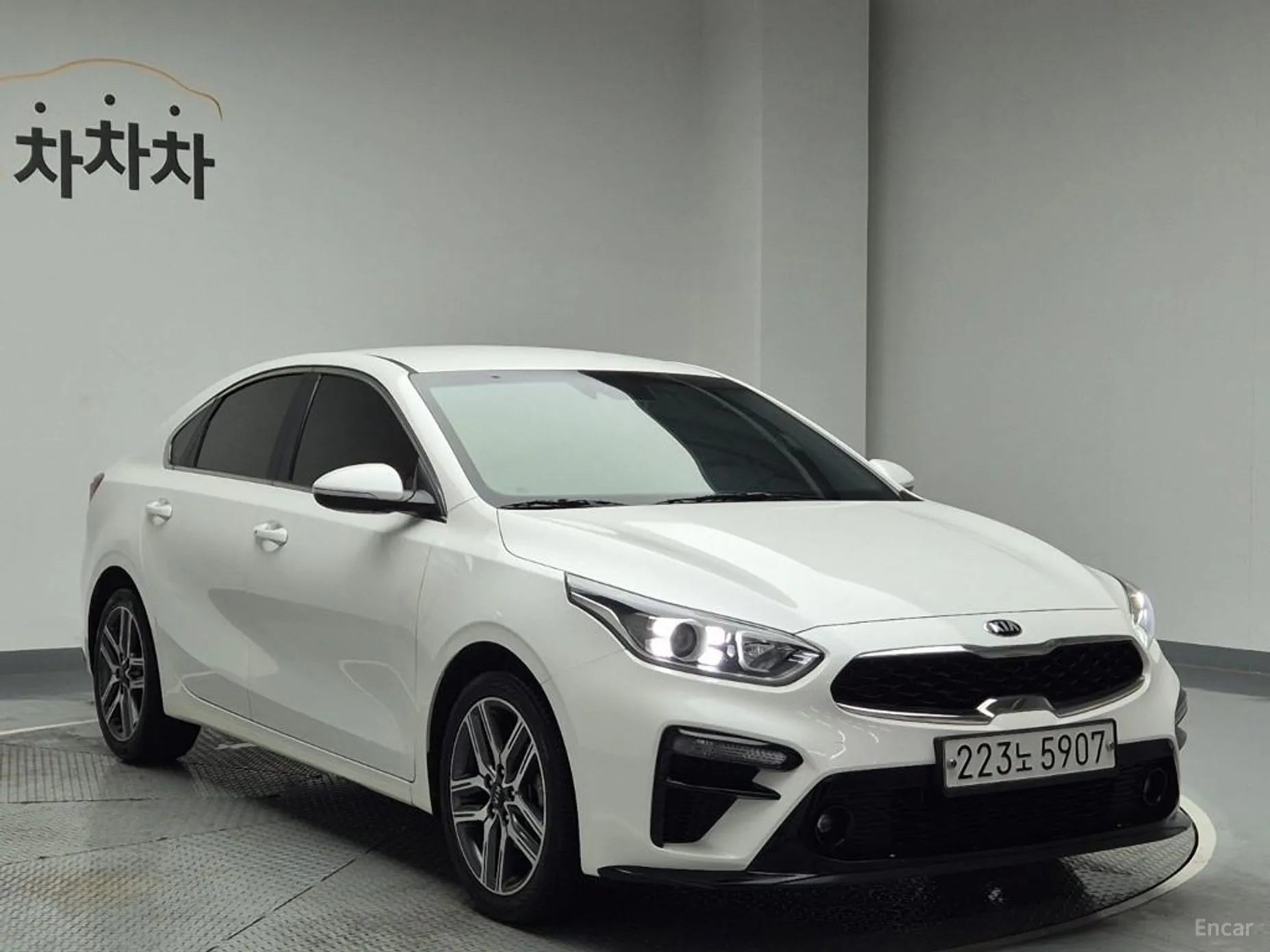 Kia K3 превью 3