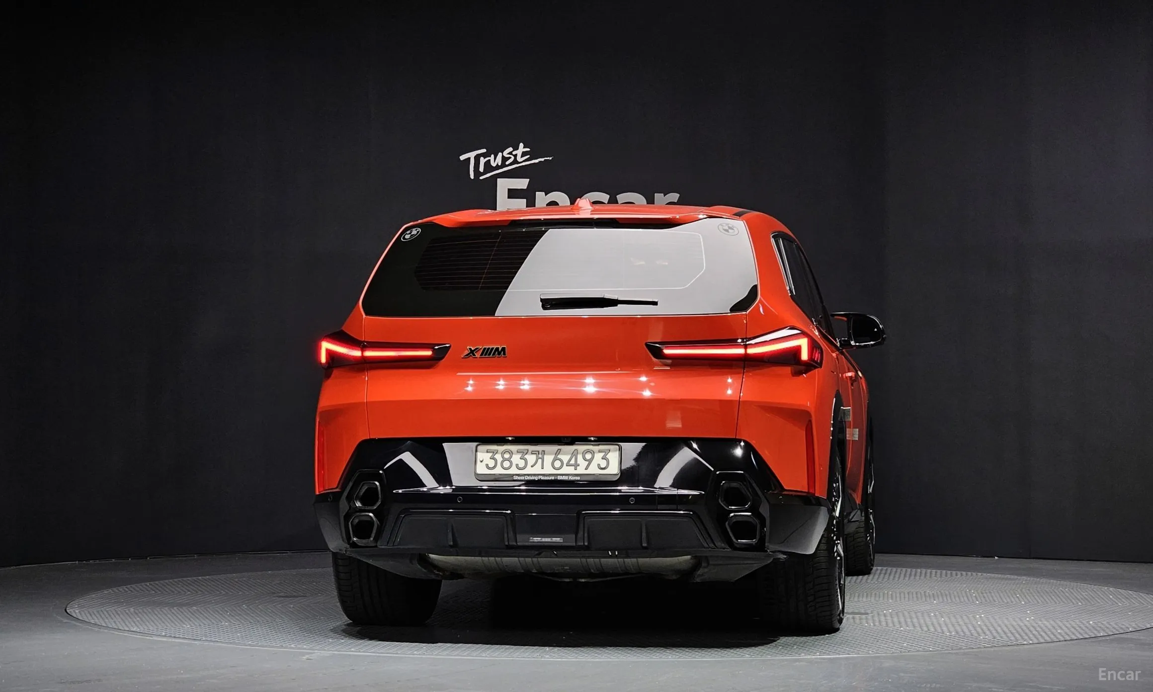BMW XM (G09) превью 3