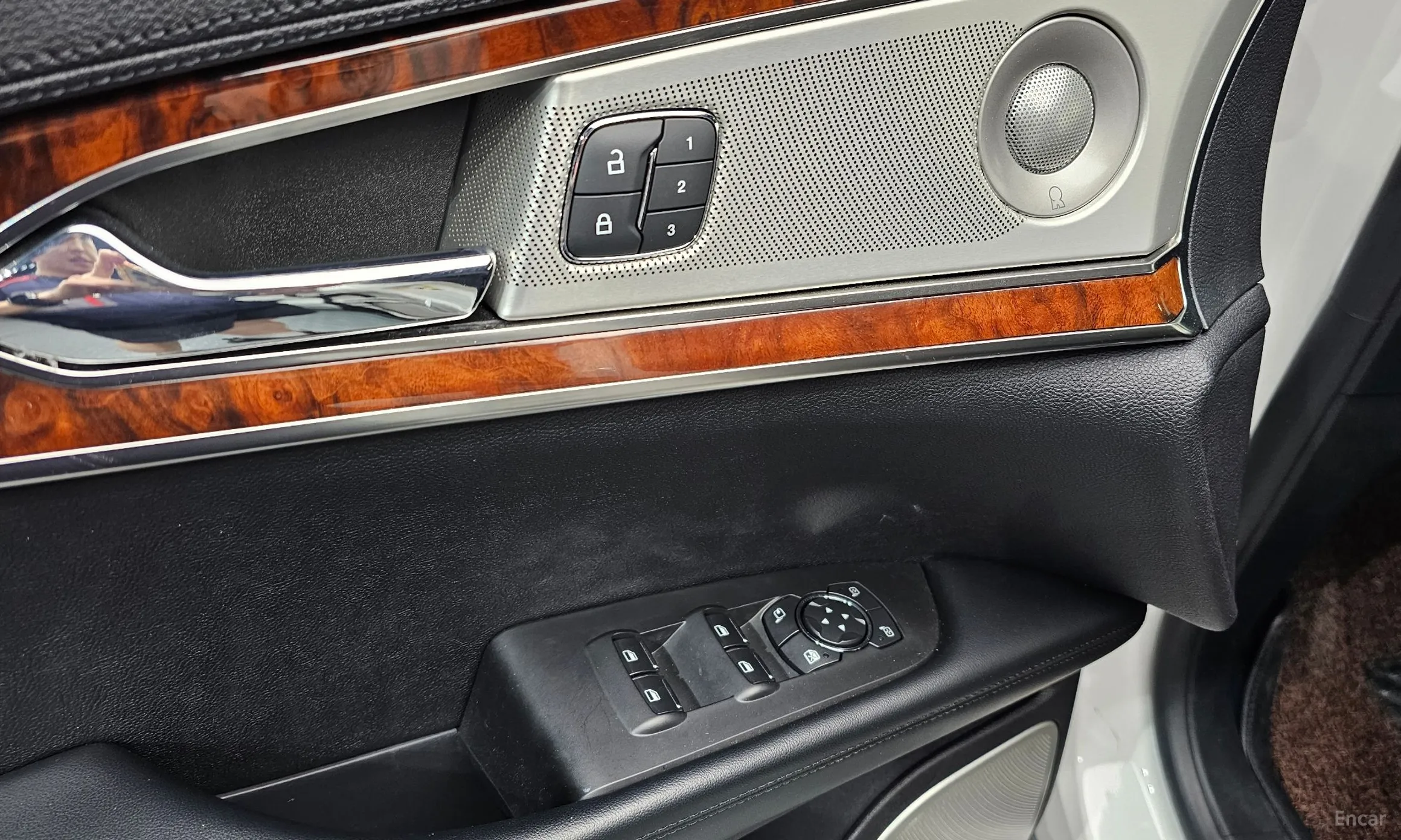 Lincoln Nautilus Gen 1 превью 16