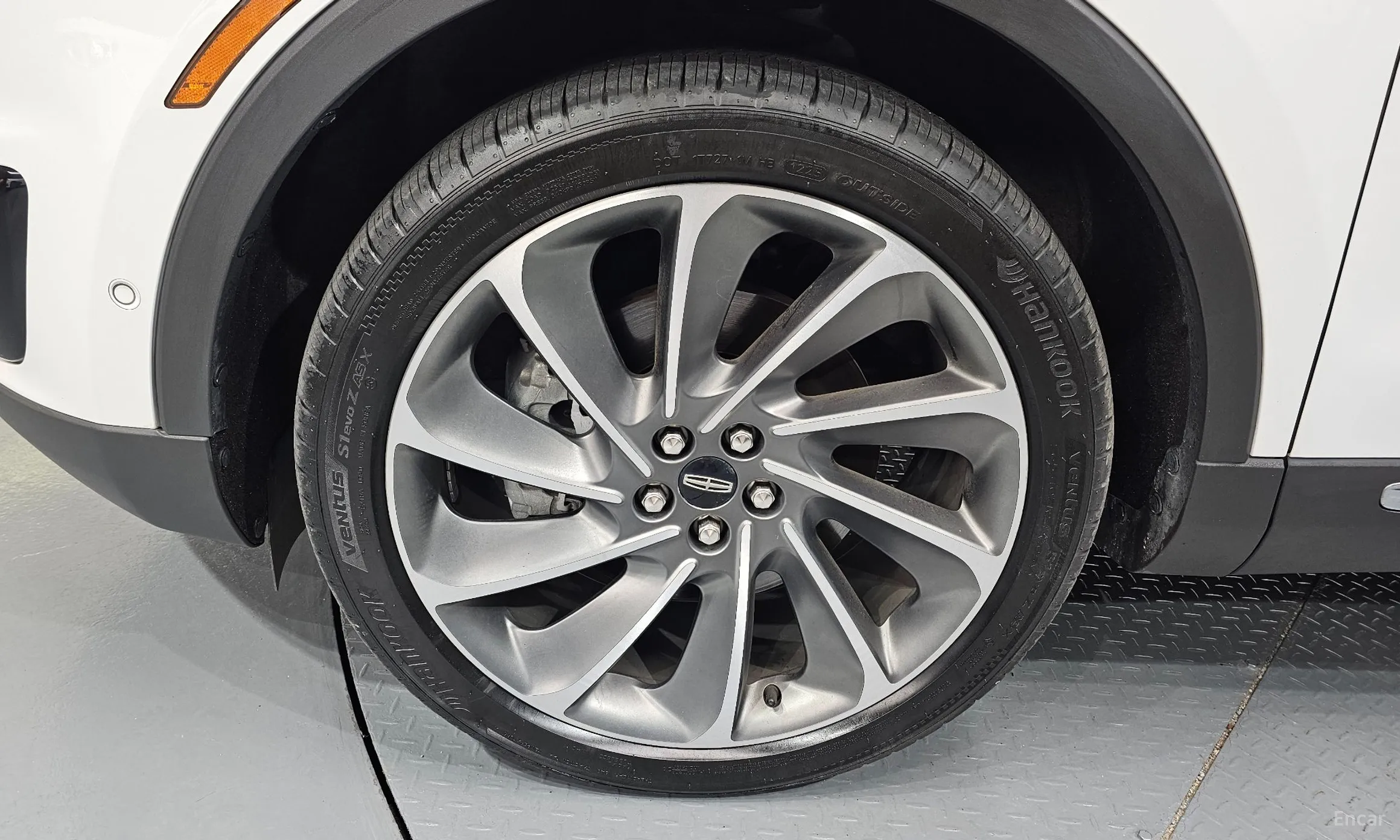 Lincoln Nautilus Gen 1 превью 5