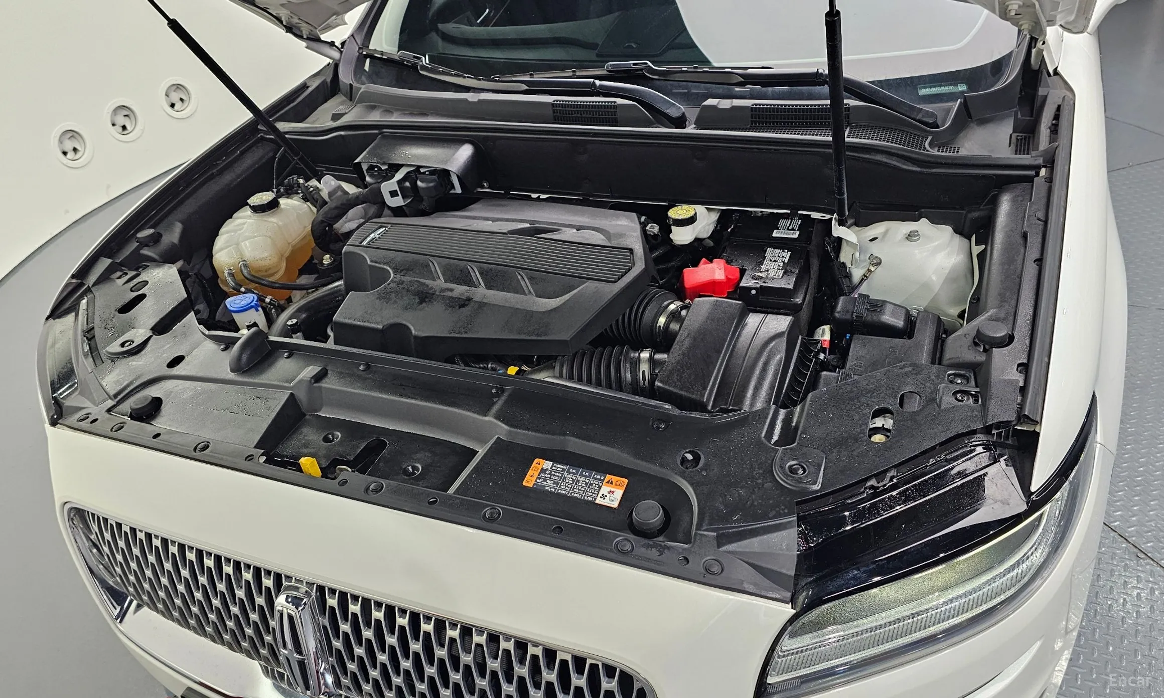 Lincoln Nautilus Gen 1 превью 6