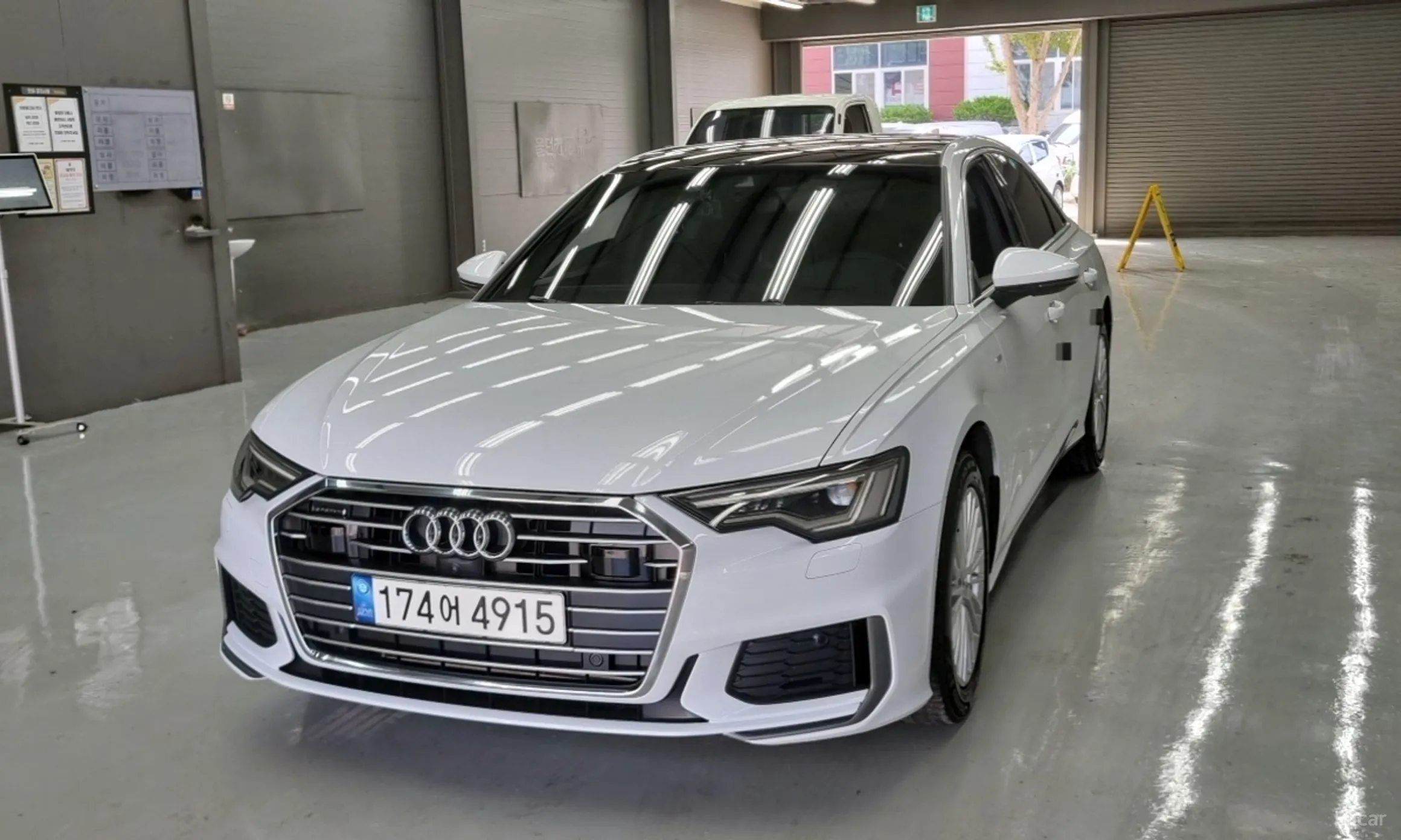 A6 (C8)