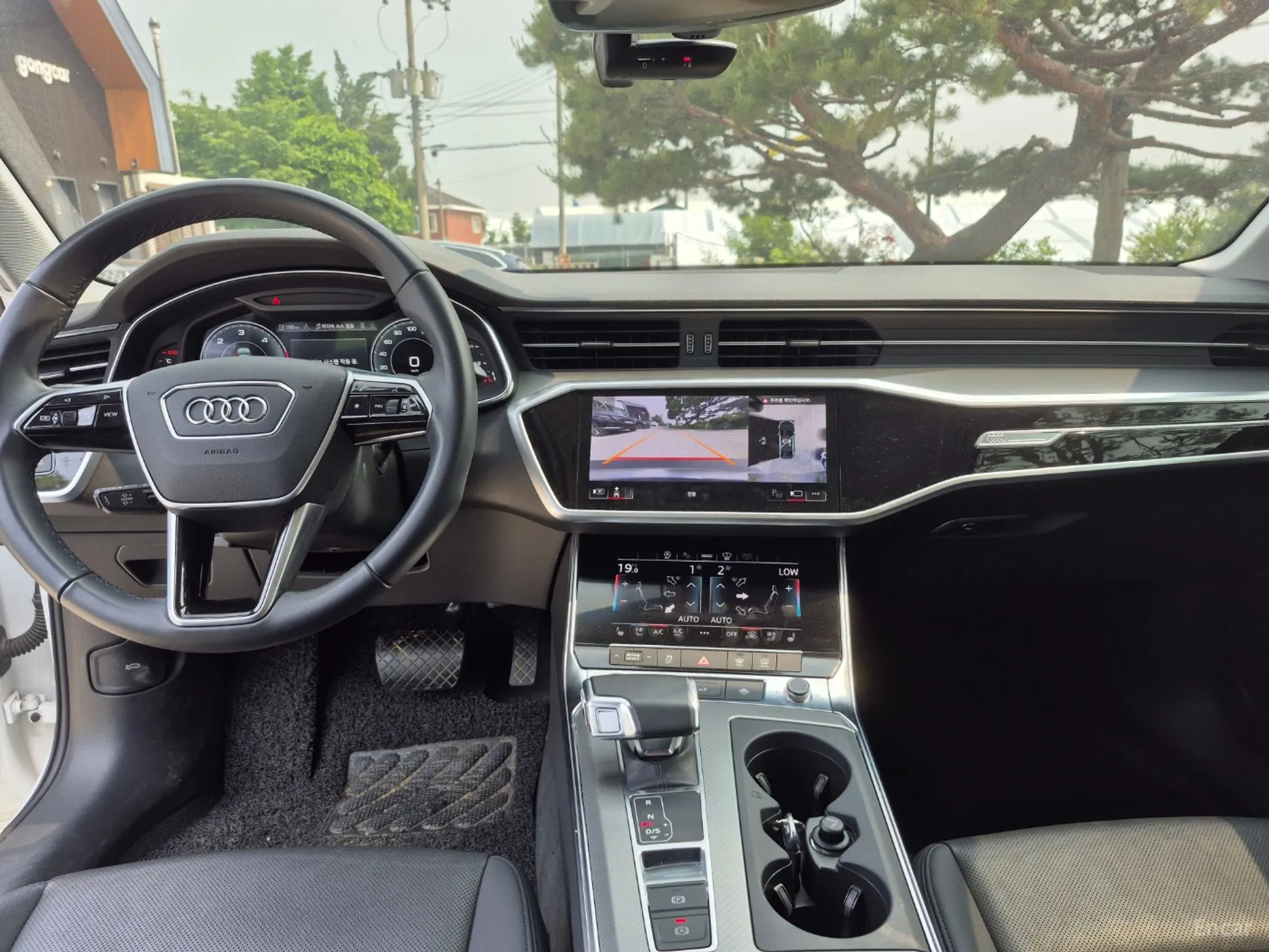 Audi A6 (C8) превью 4
