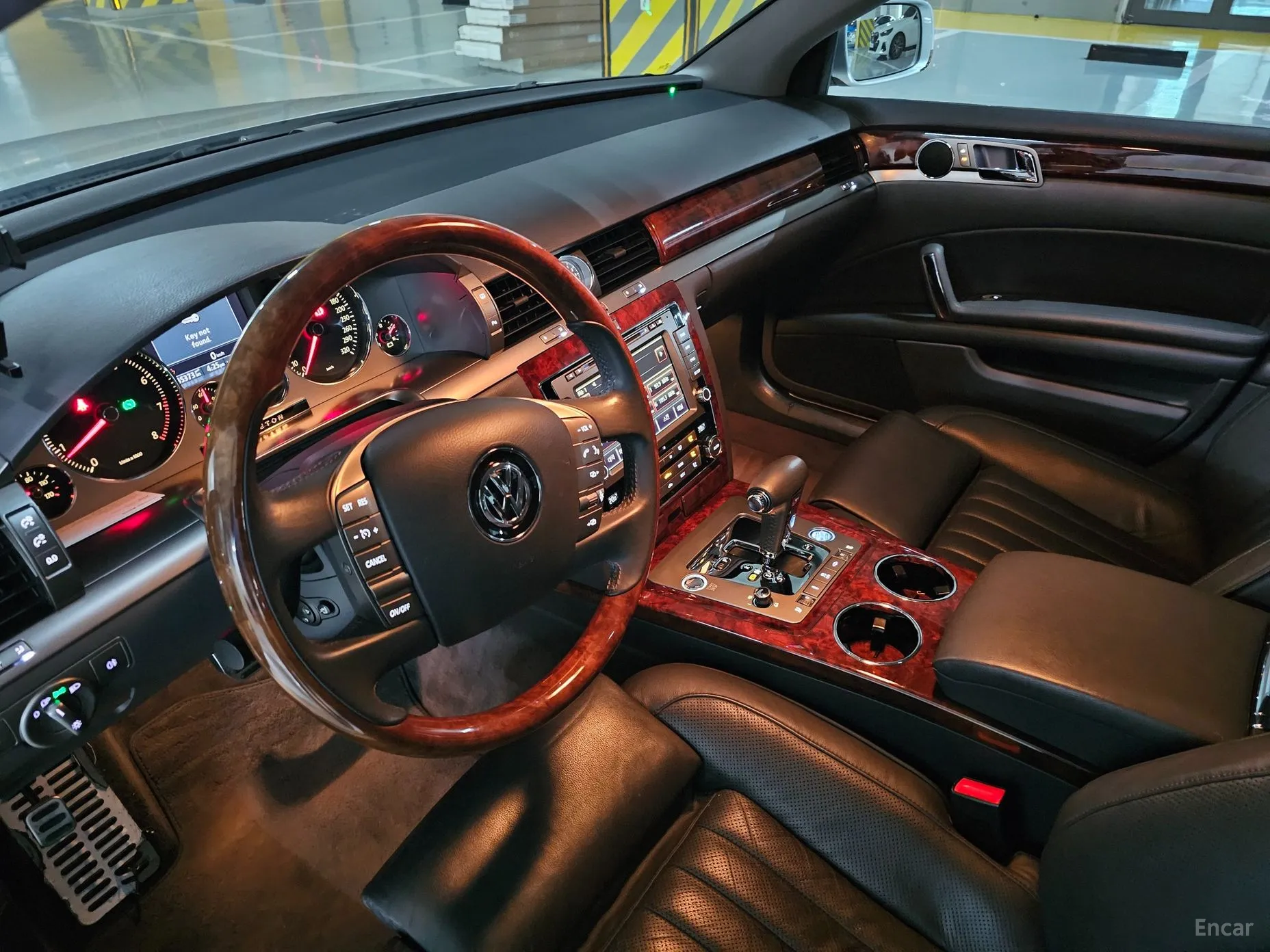 Volkswagen Phyton превью 4