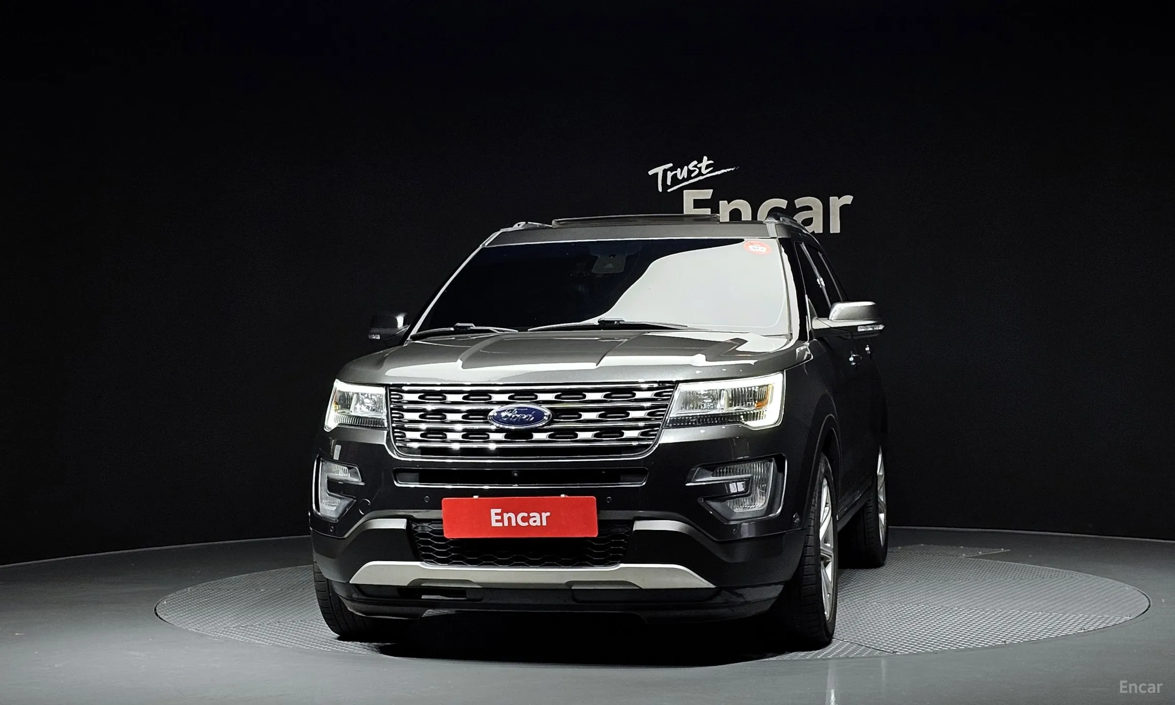 Ford Explorer превью 3