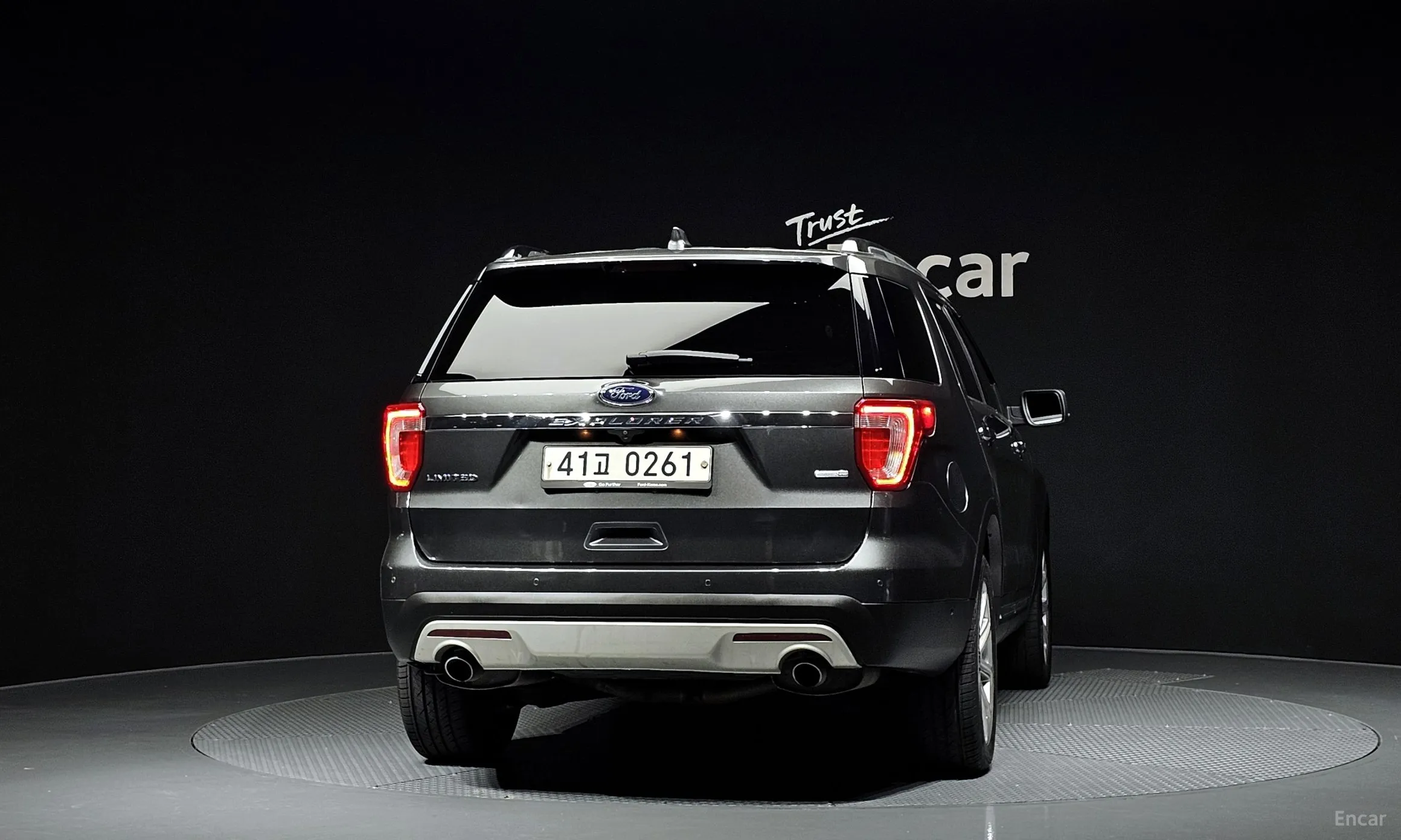 Ford Explorer превью 4