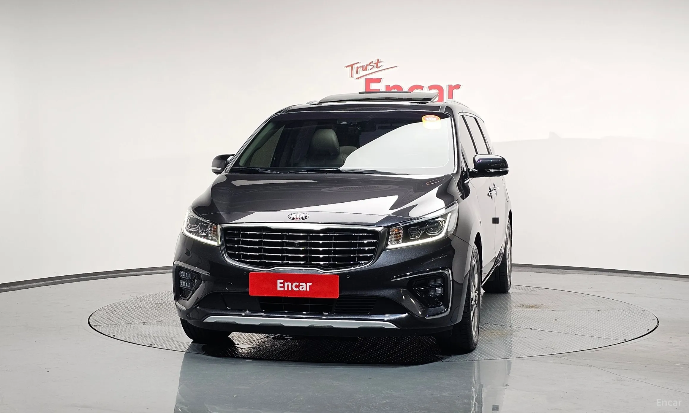 Kia Carnival превью 2