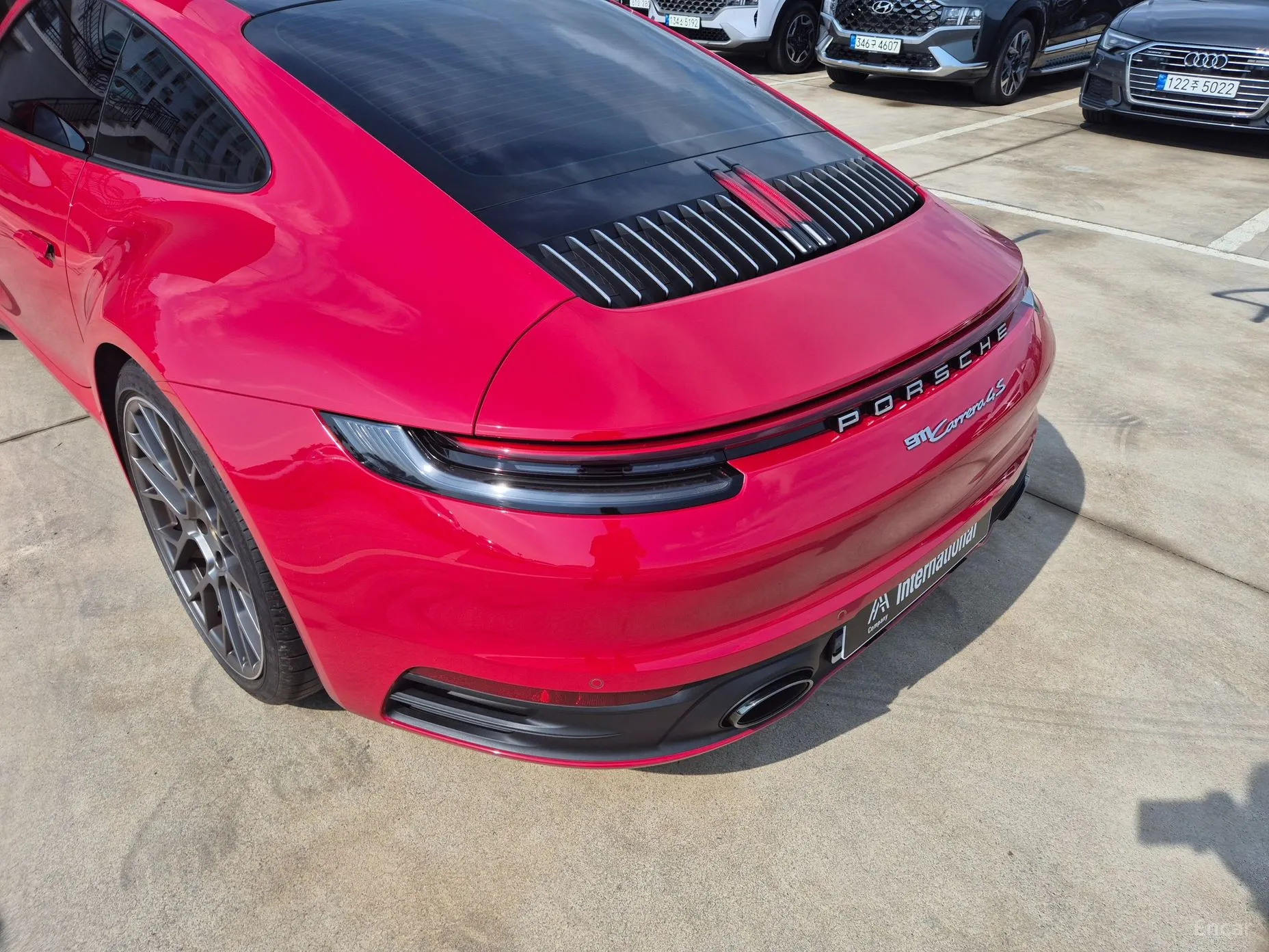 Porsche 911 (992) превью 4