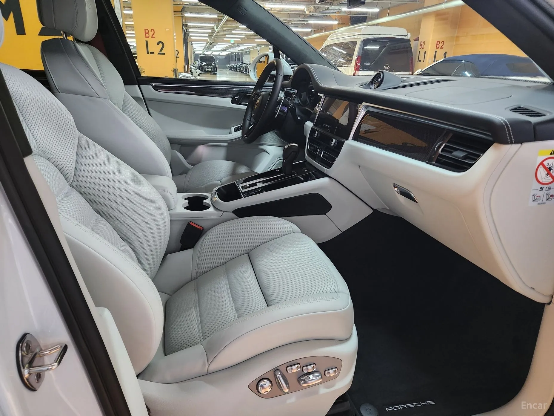Porsche Macan превью 4