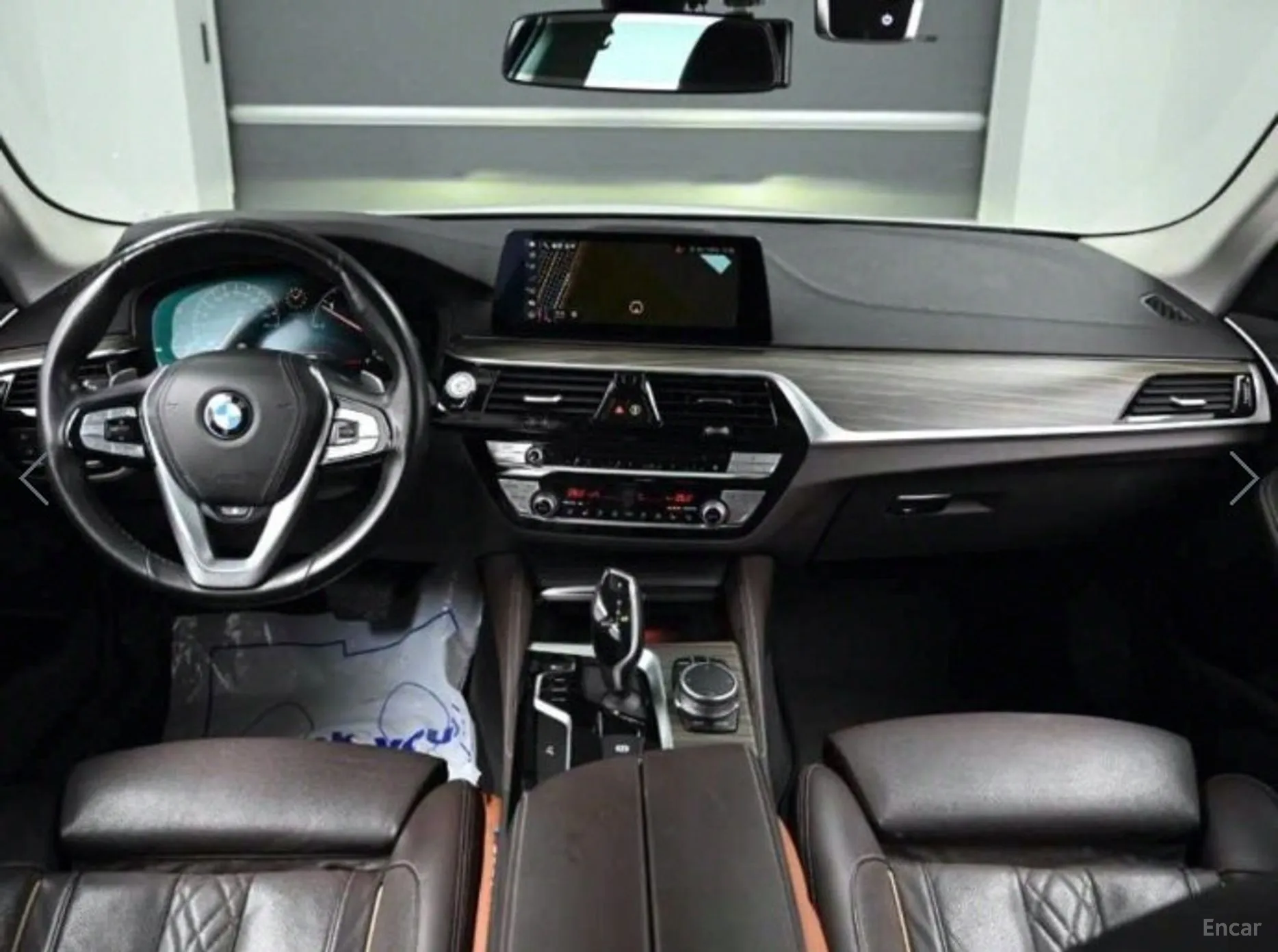 BMW 5 Series (G30) превью 4