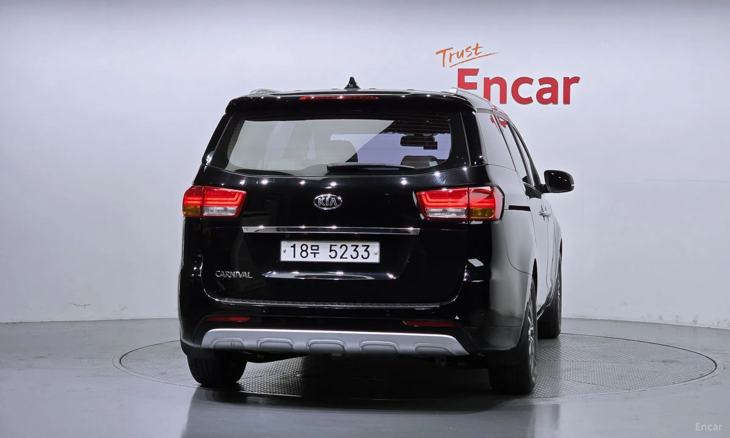 Kia Carnival превью 3