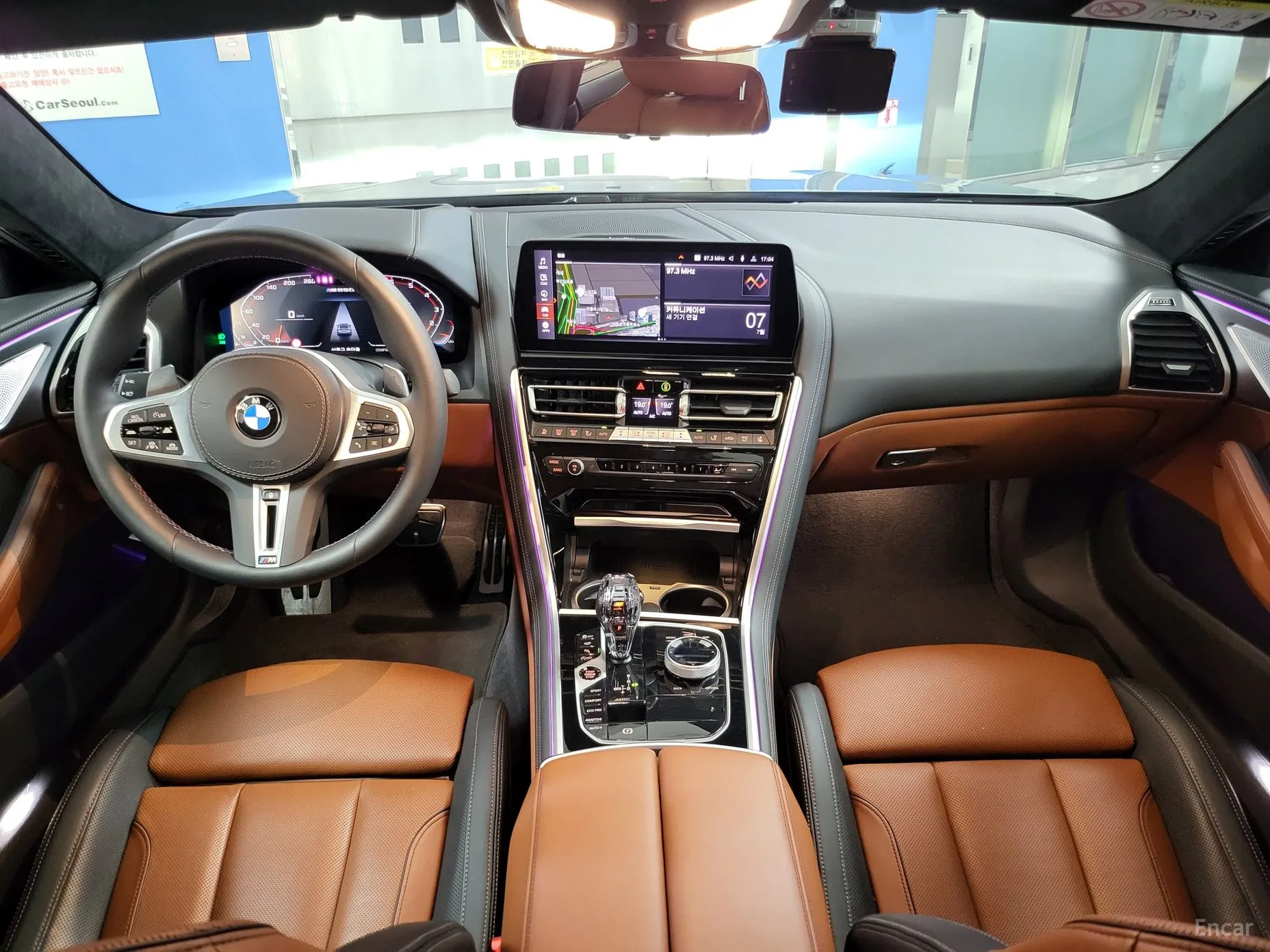BMW 8-series (G15) превью 4