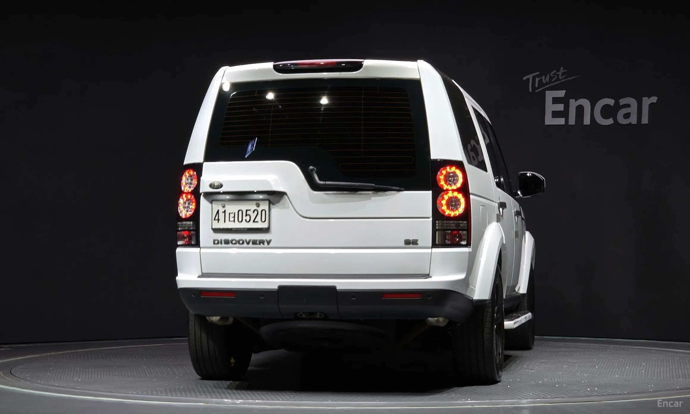 Land Rover Discovery 4 превью 3