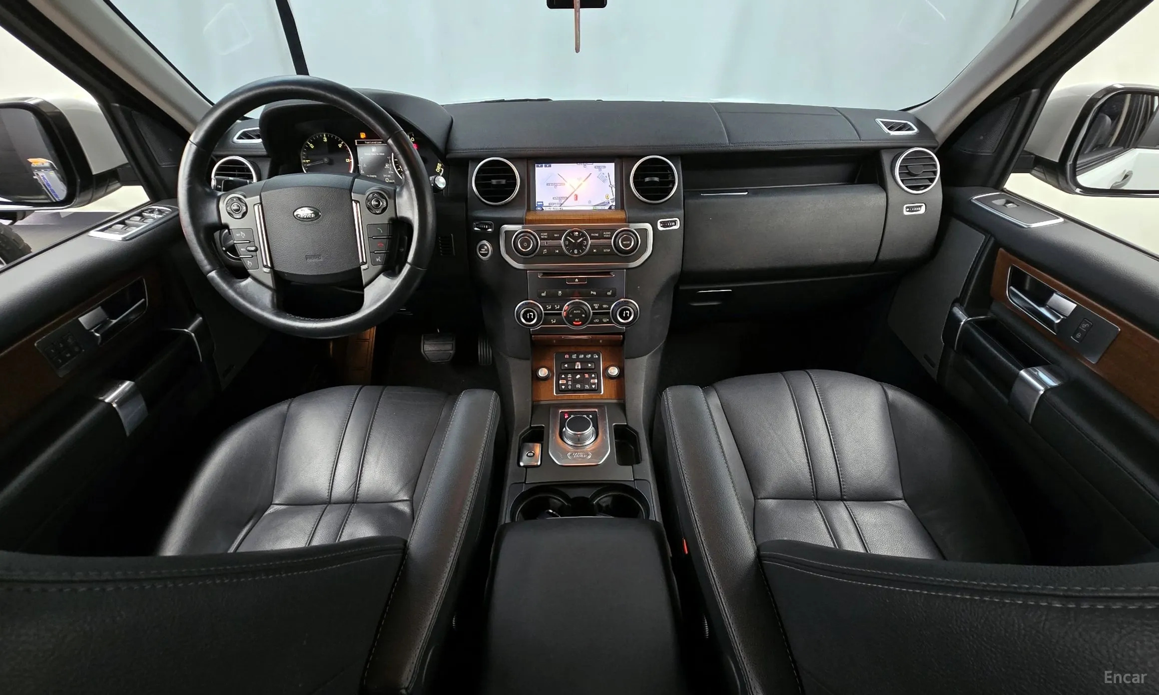 Land Rover Discovery 4 превью 4
