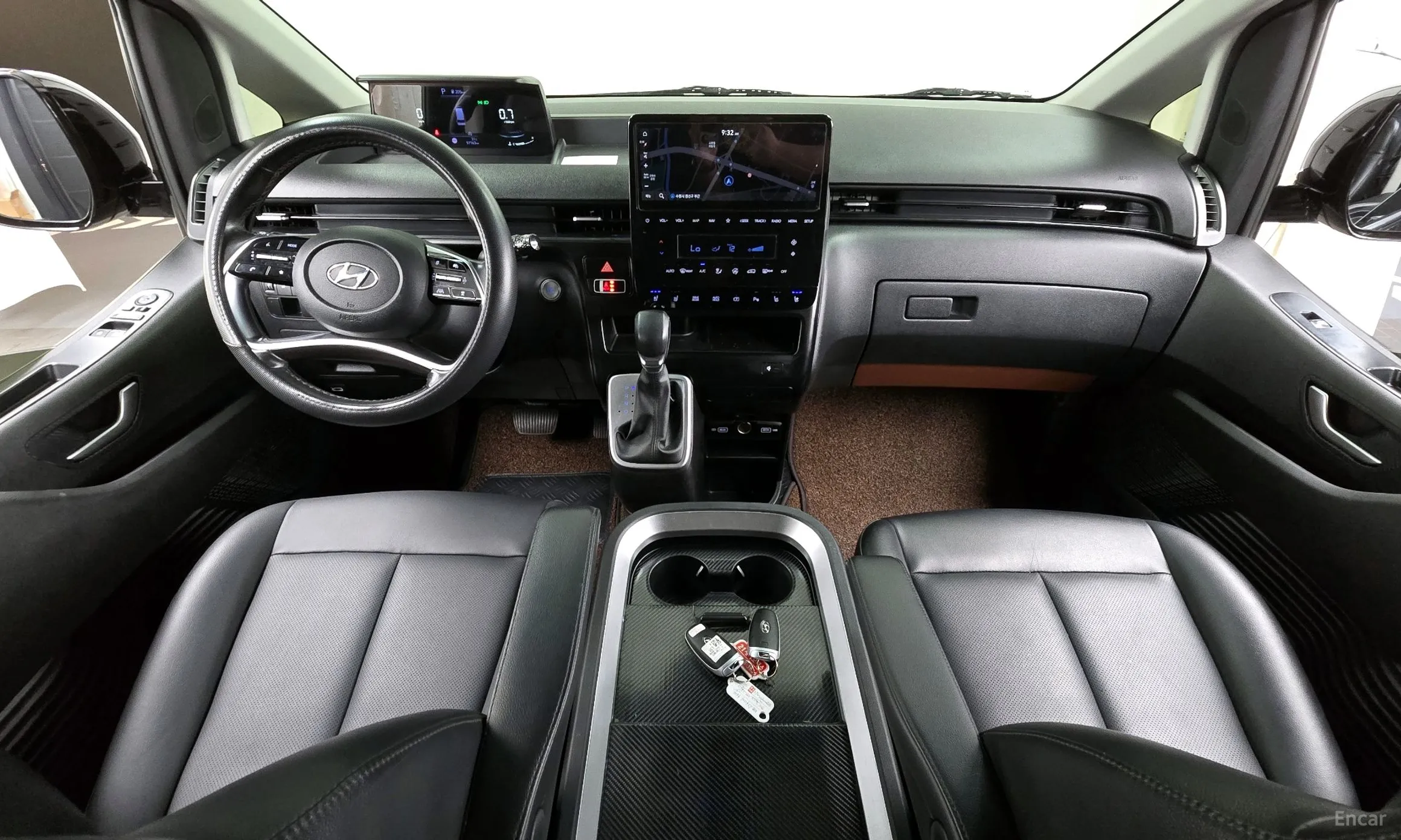 Hyundai Staria превью 4