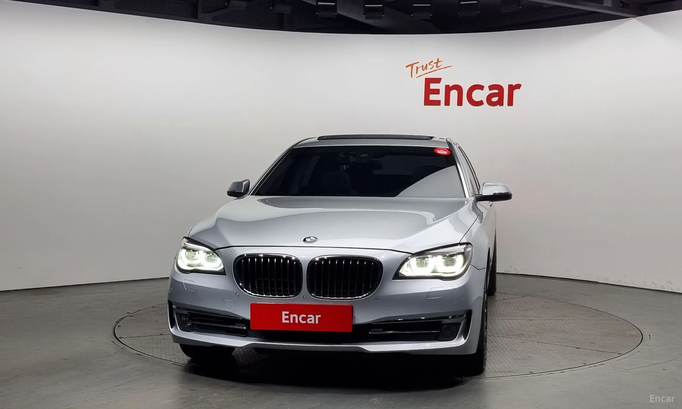 BMW 7 Series (F01) превью 2