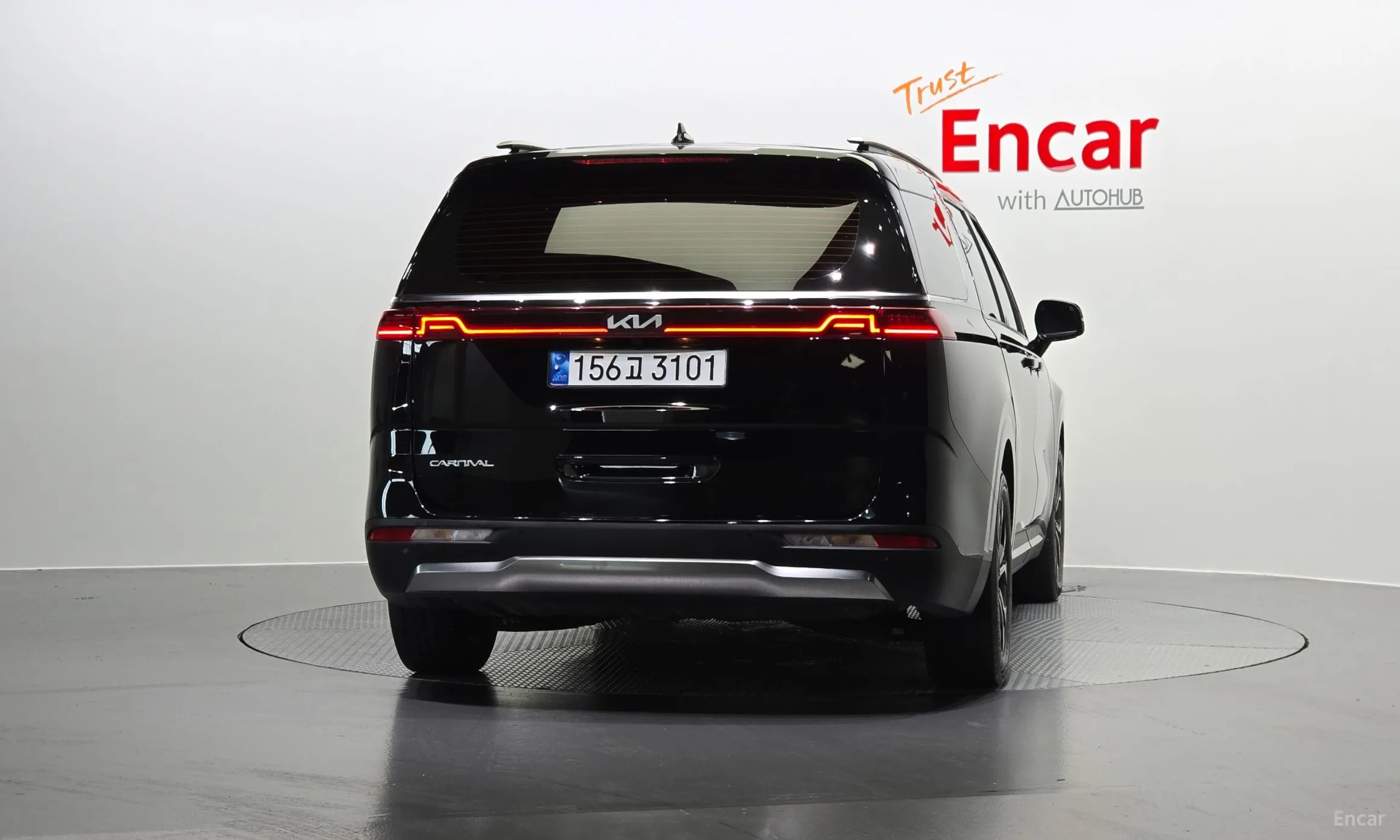Kia Carnival Gen 4 превью 3