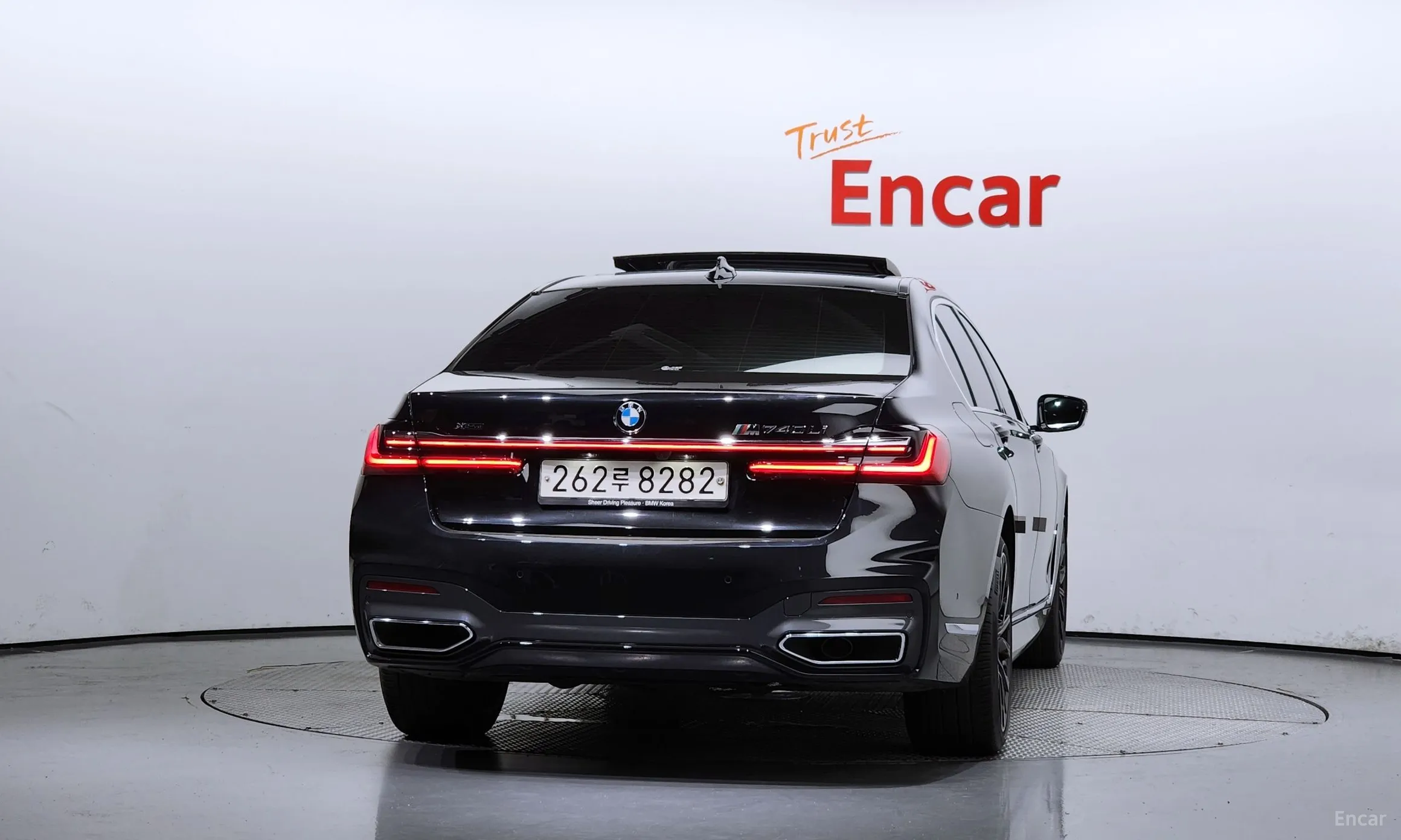 BMW 7 Series (G11) превью 3